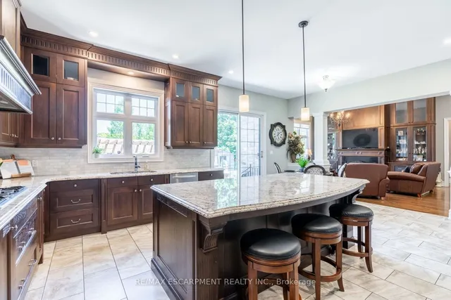Additional property image - 17 McDonald Crt
