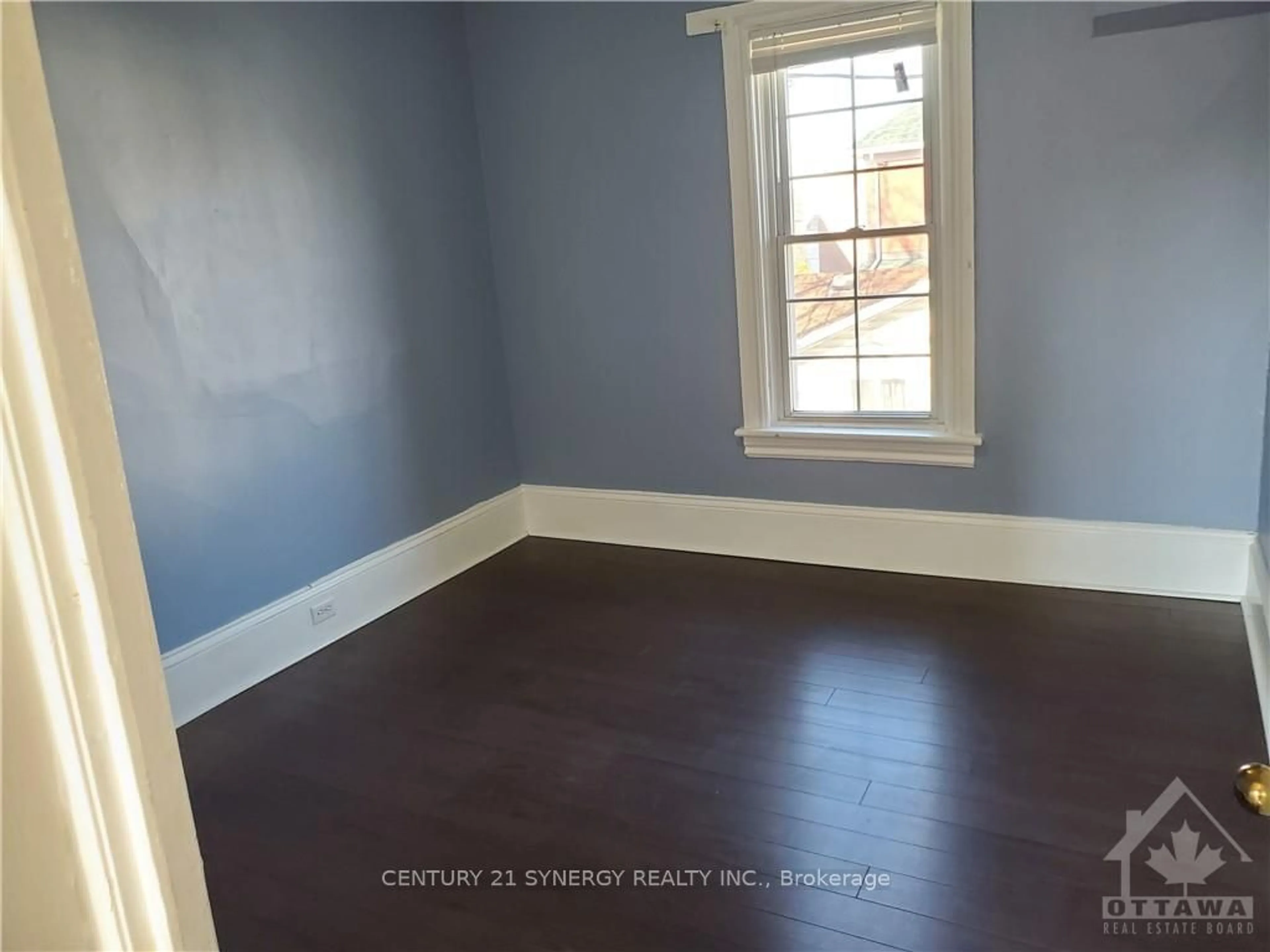 A pic of a room, wood floors for 44 OGDEN Ave, Smiths Falls Ontario K7A 2L8