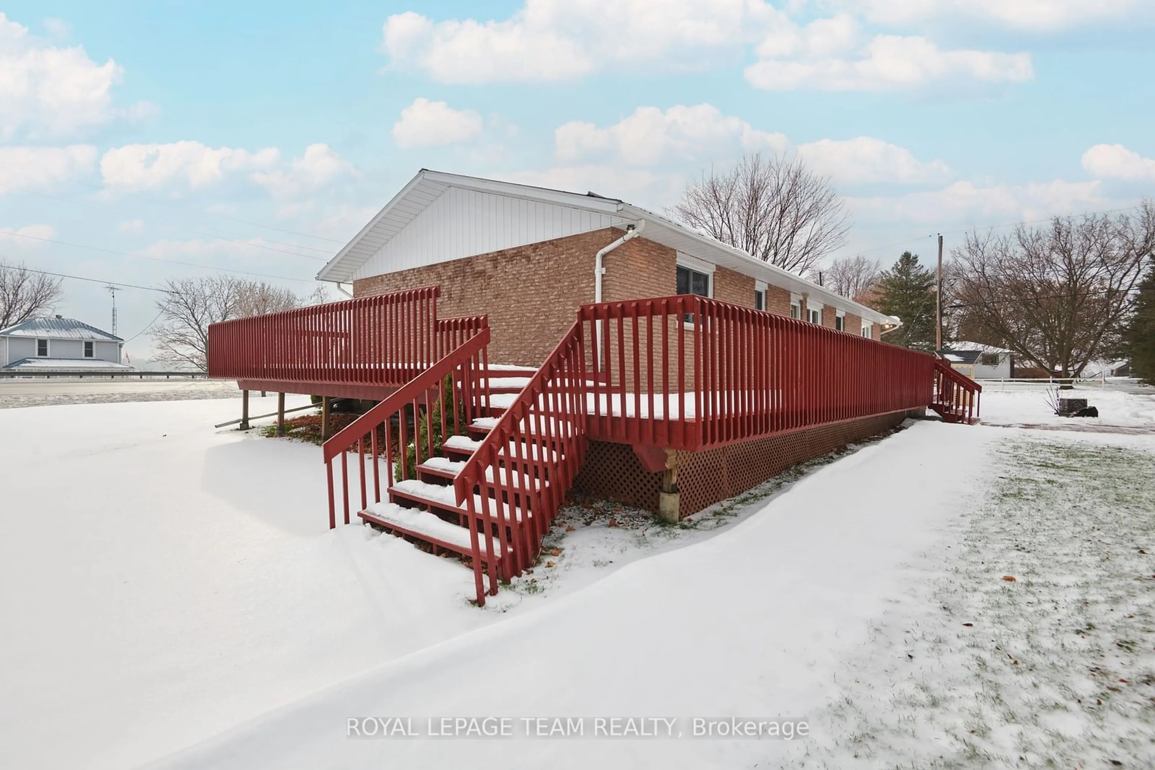 Patio, unknown for 5865 MARINE STATION Rd, South Dundas Ontario K0E 1K0