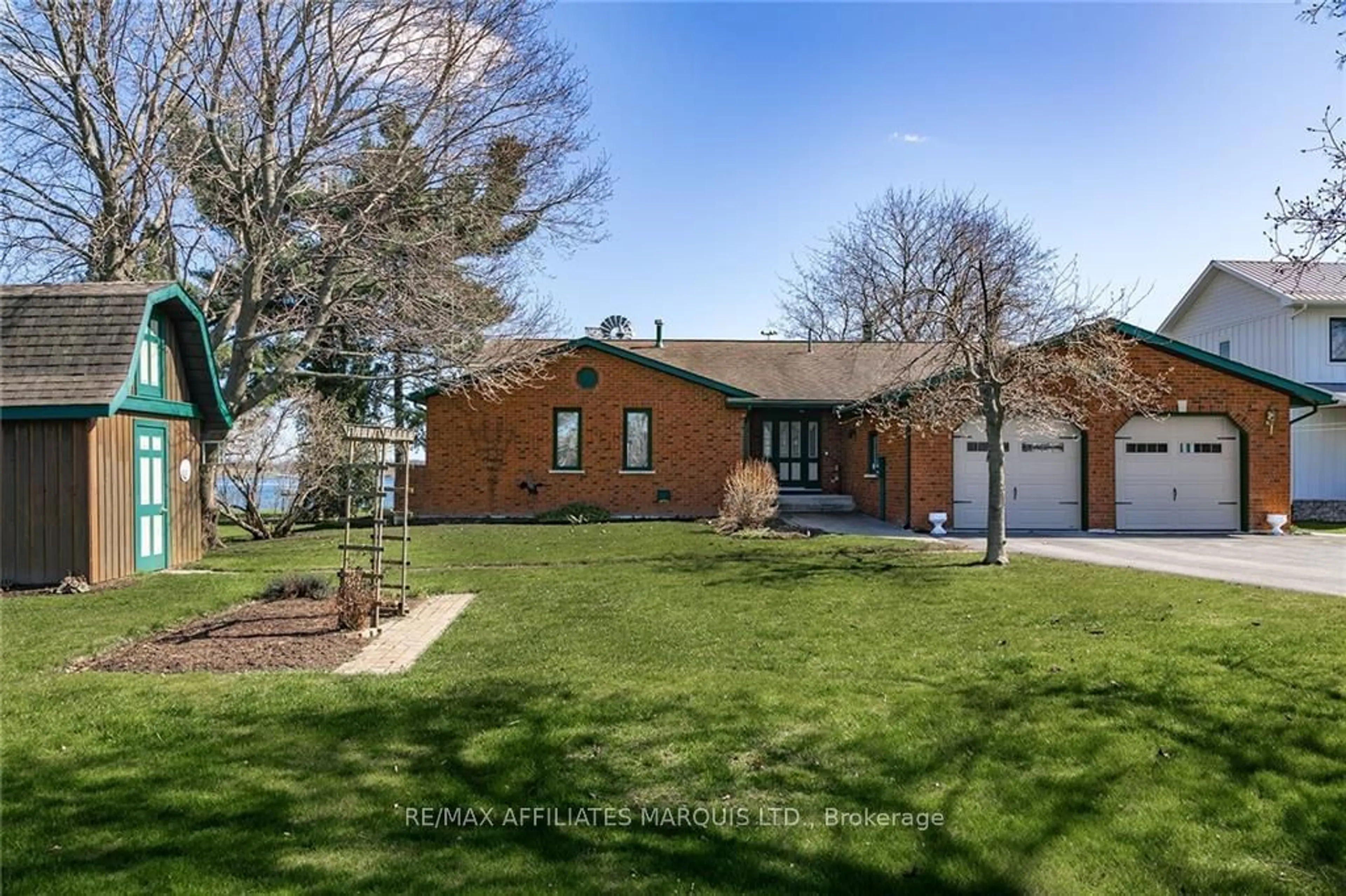 Frontside or backside of a home, cottage for 11694 OGDENVIEW Lane, South Dundas Ontario K0C 1X0