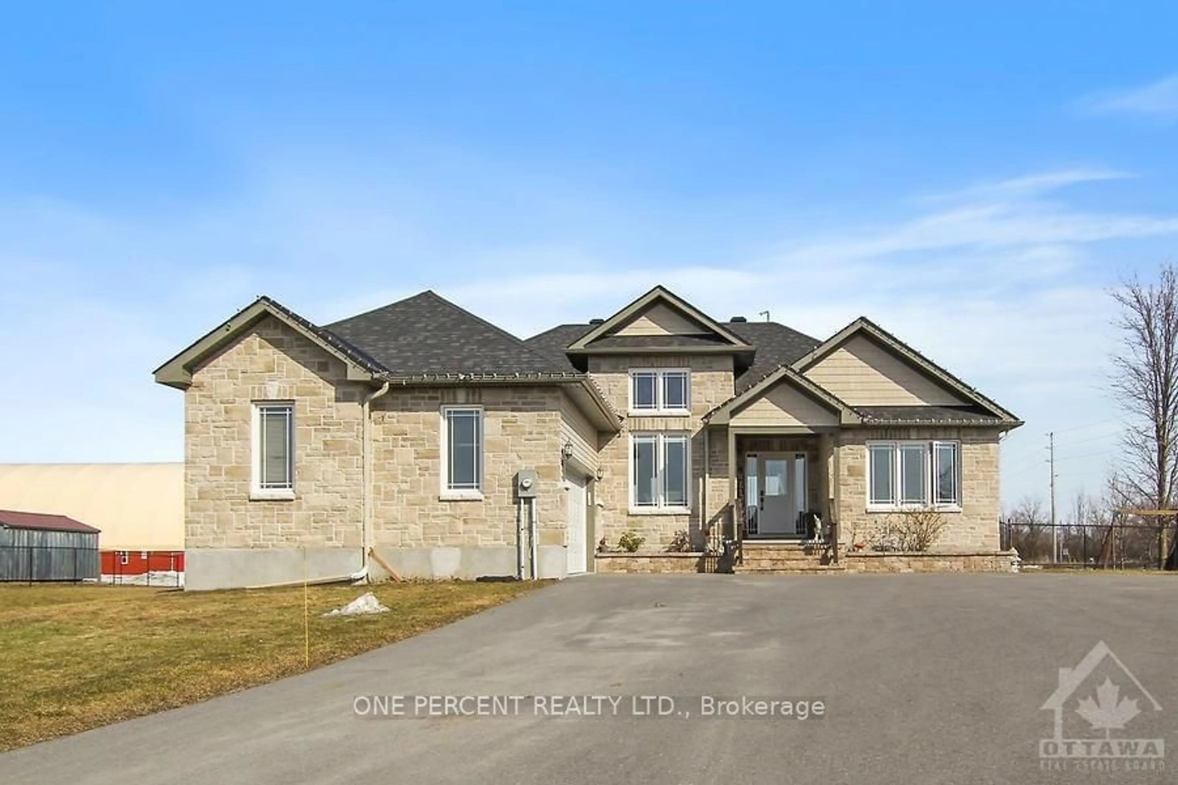 Frontside or backside of a home, the street view for 2968 DREW Dr, North Dundas Ontario K0E 1W0