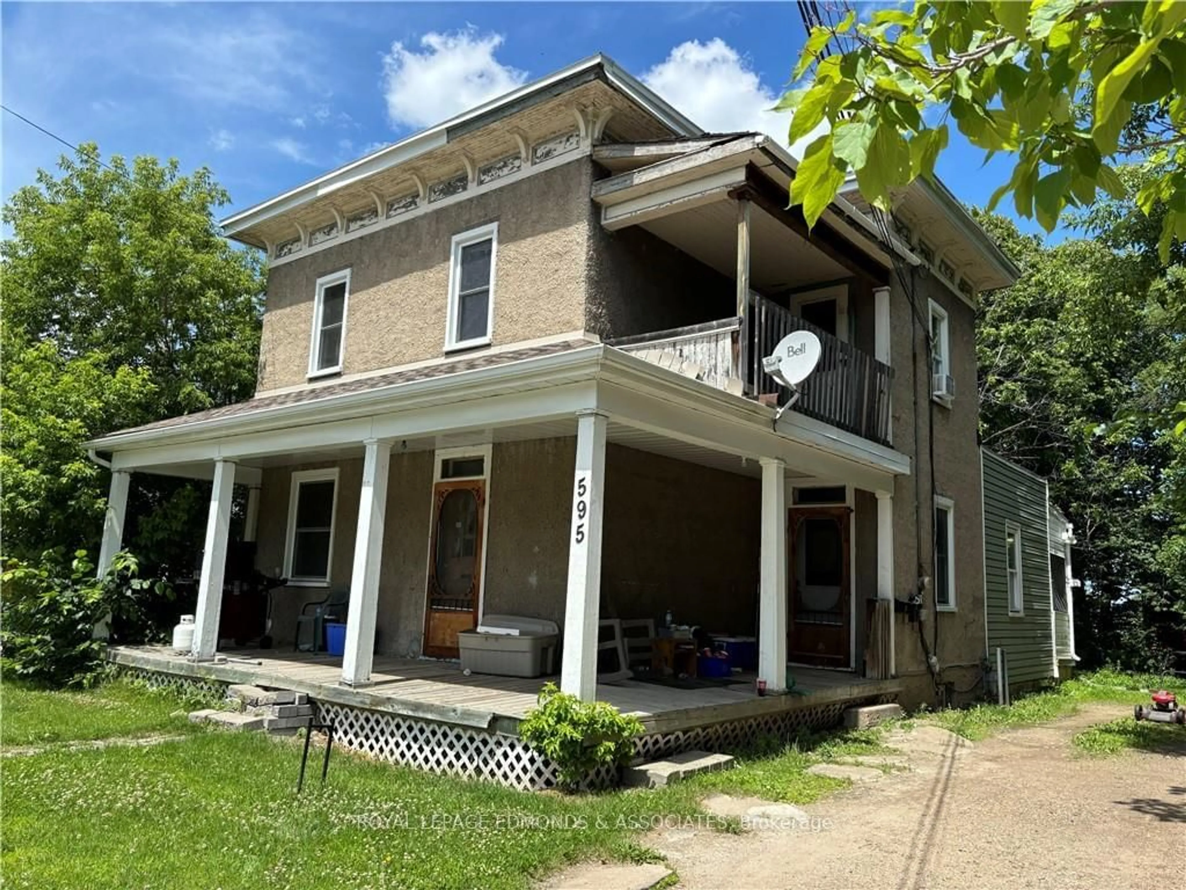 Frontside or backside of a home, the front or back of building for 595 ISABELLA St, Pembroke Ontario K8A 5V1