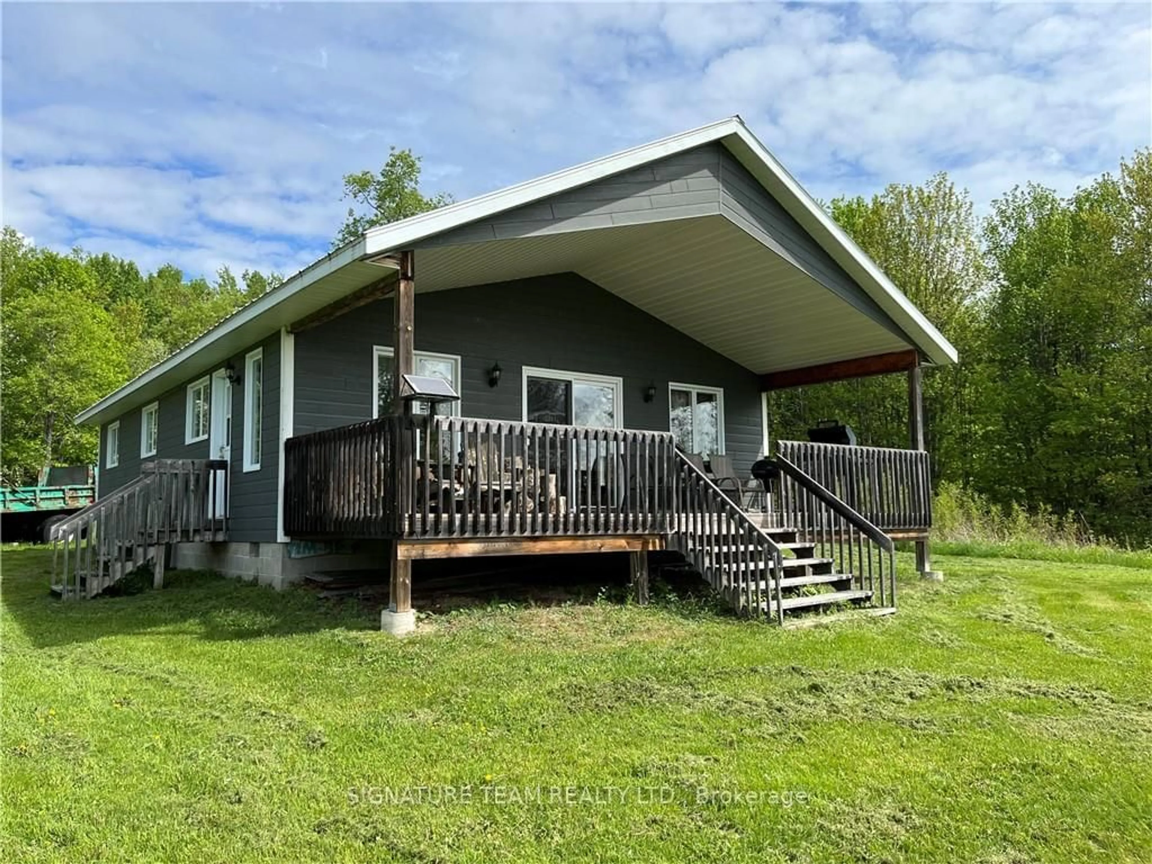 A pic from exterior of the house or condo, cottage for 1408B SUMMERS Rd, Petawawa Ontario K8H 2W8