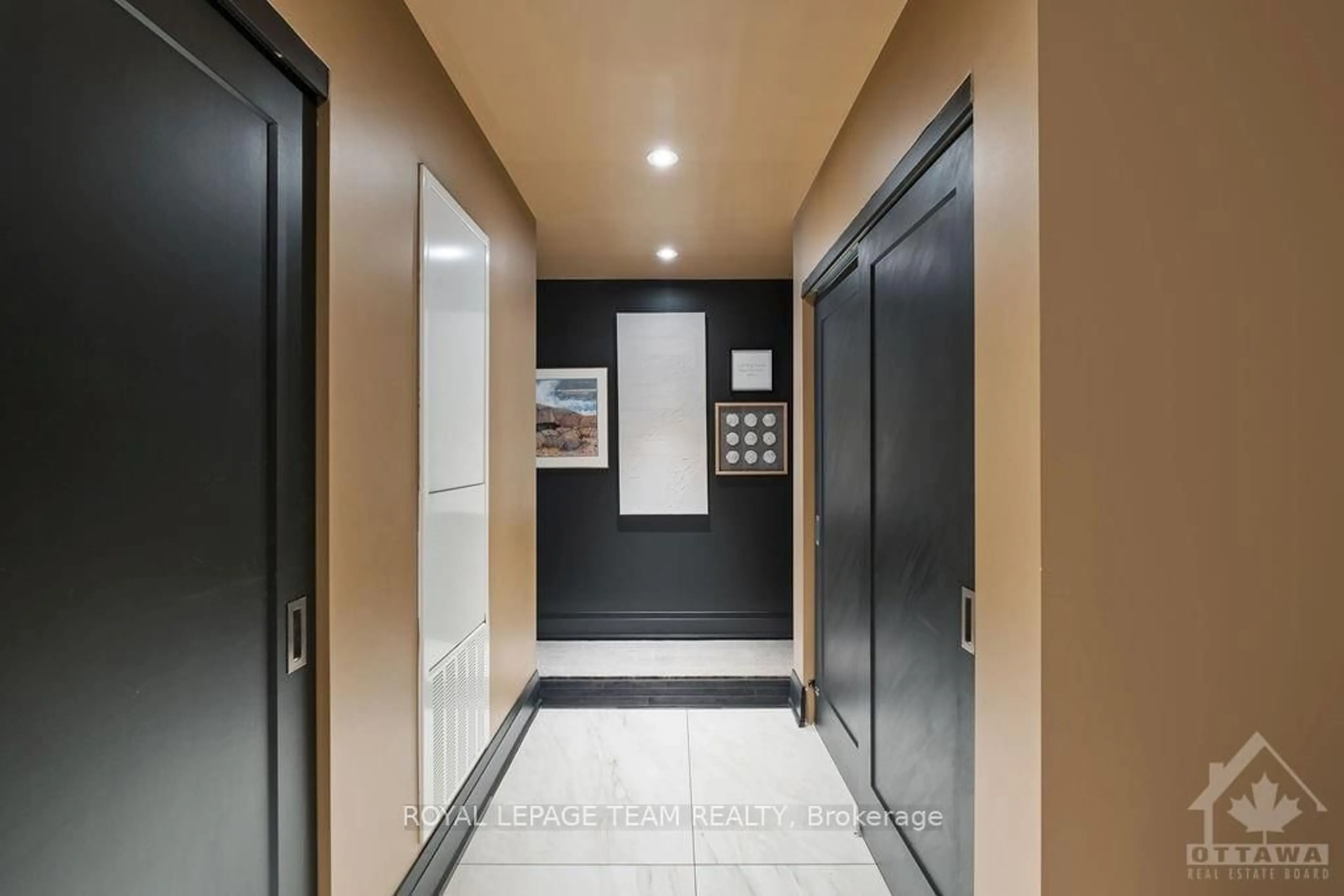 Indoor foyer, wood floors for 805 CARLING Ave #4101, Dows Lake - Civic Hospital and Area Ontario K1S 5W9