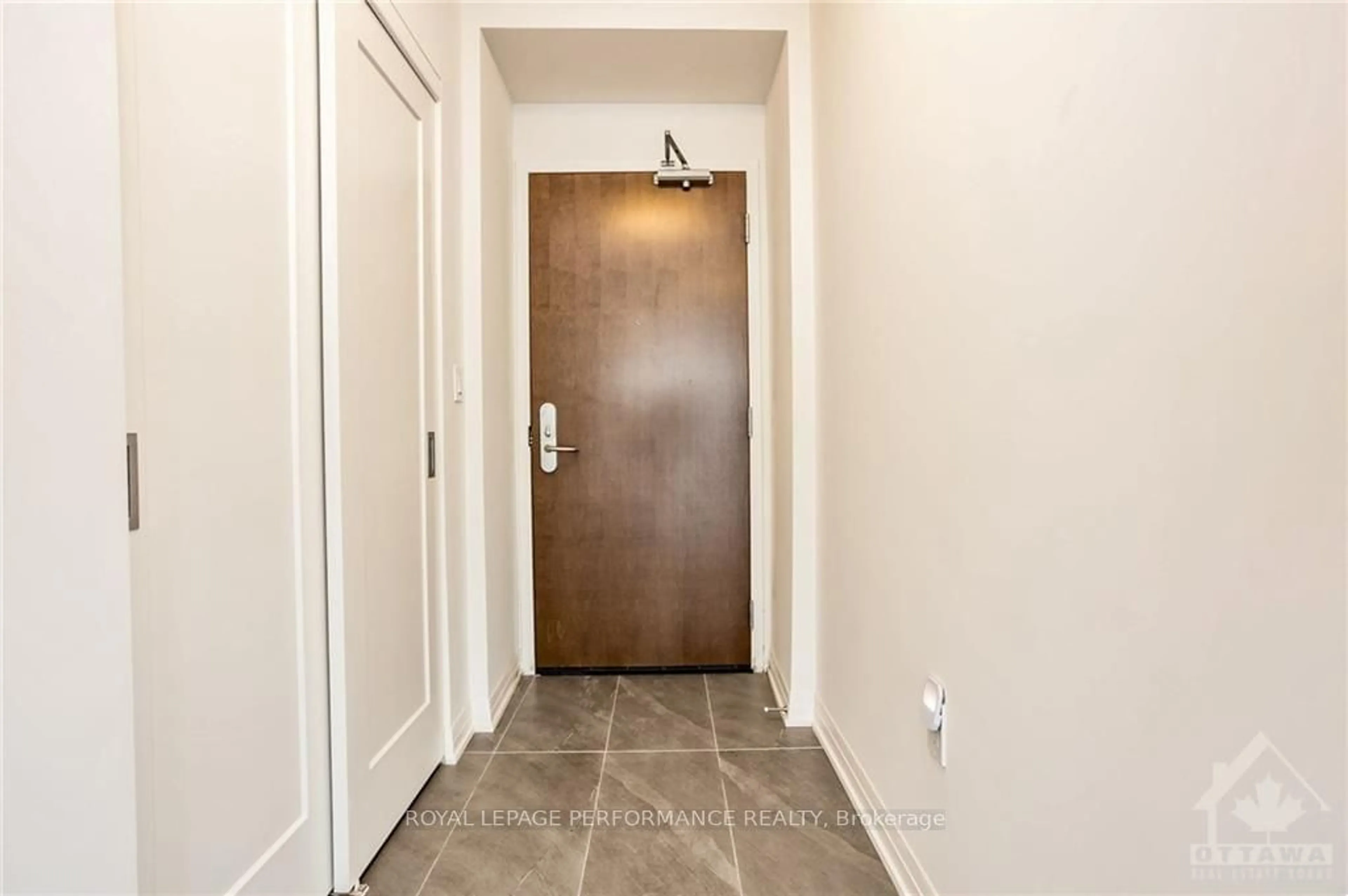 Indoor entryway, wood floors for 805 CARLING Ave #4007, Dows Lake - Civic Hospital and Area Ontario K1S 5W9