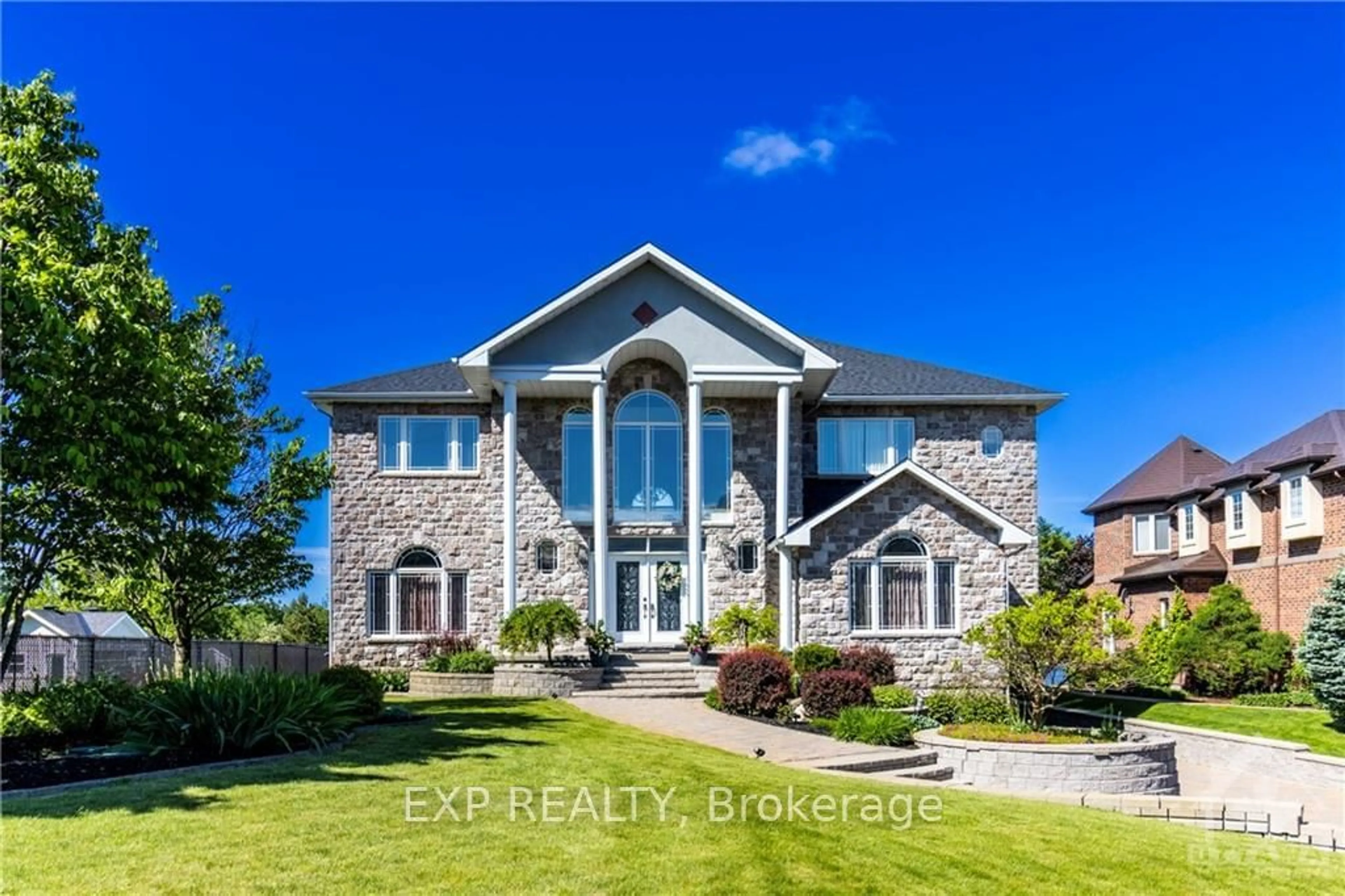 Frontside or backside of a home, cottage for 1284 RIDEAU COVE Crt, Blossom Park - Airport and Area Ontario K1V 1R8