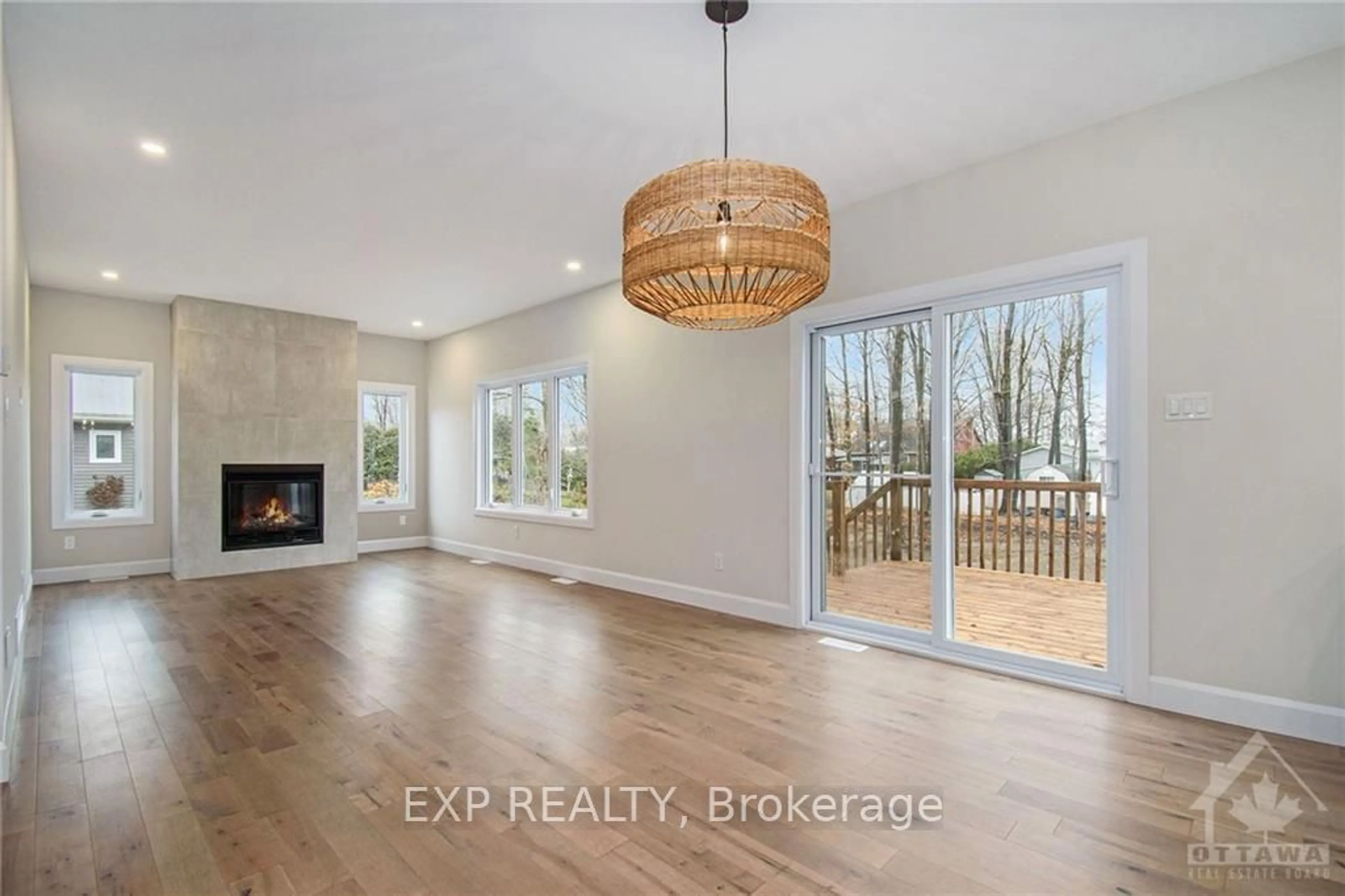 Indoor entryway, wood floors for 174 DANIKA St, Clarence-Rockland Ontario K0A 2A0