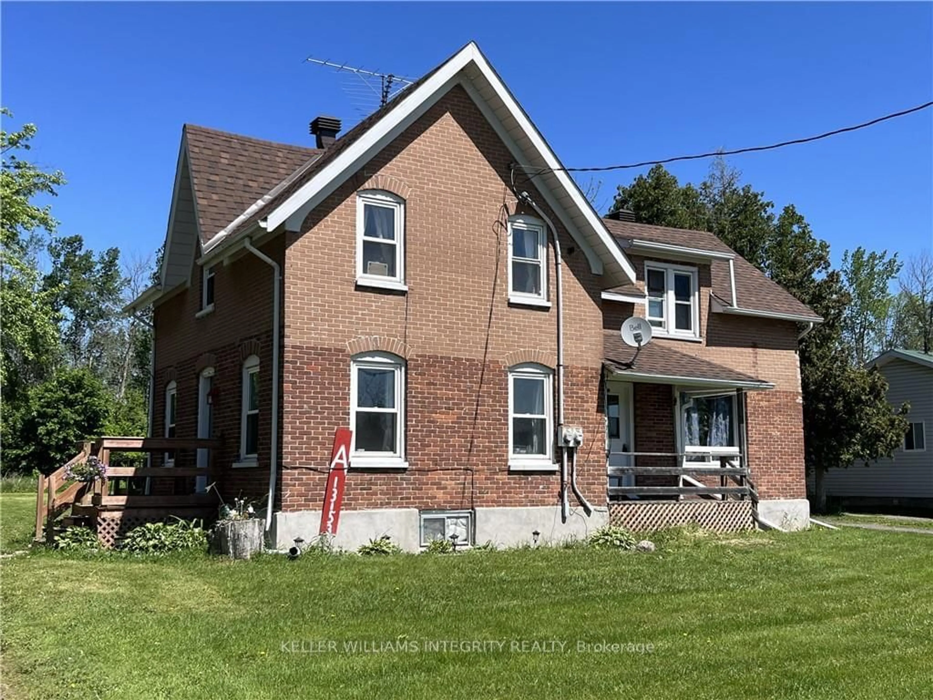 Frontside or backside of a home, cottage for 13153 RIVERSIDE Dr, South Dundas Ontario K0C 1X0