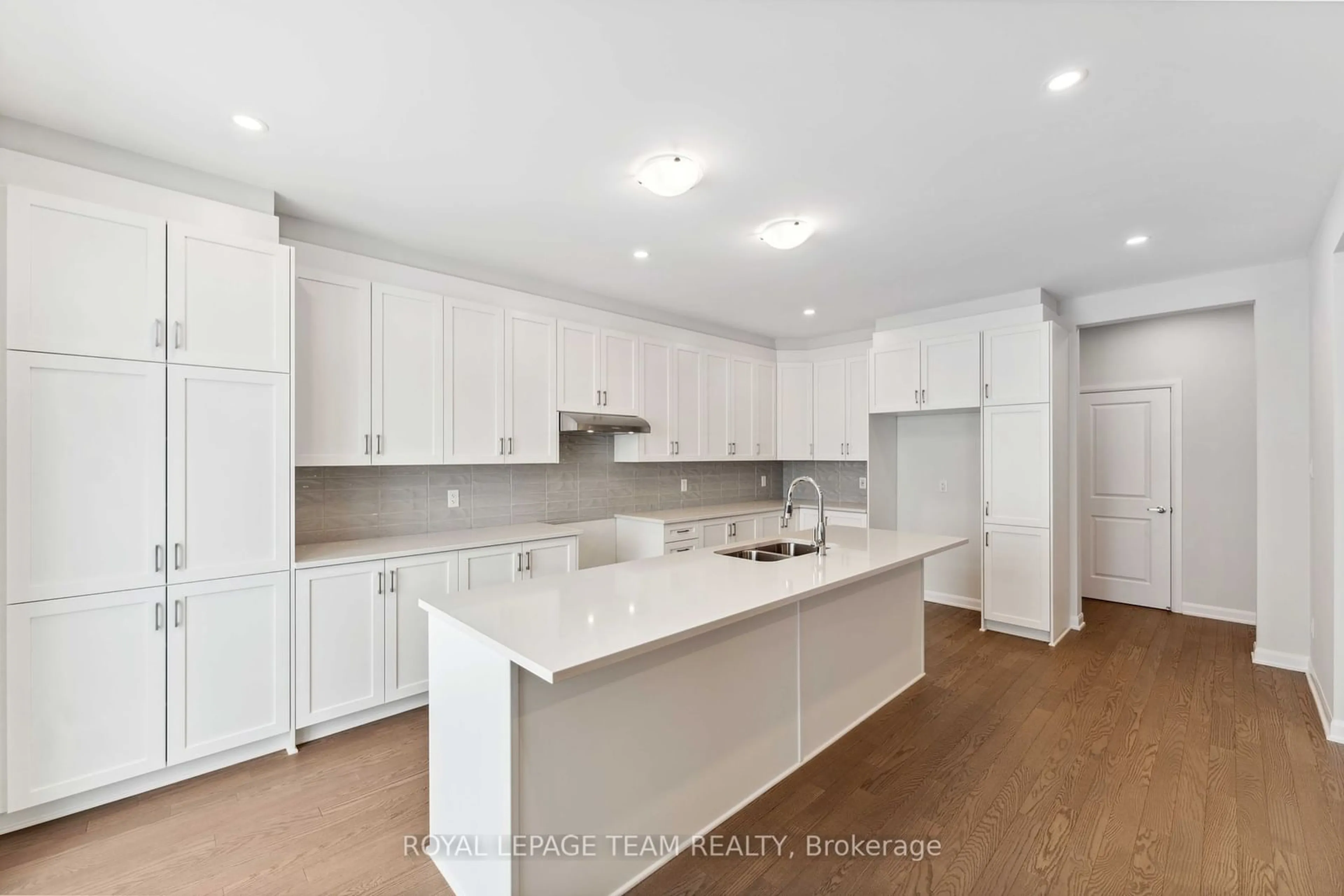 Open concept kitchen, unknown for 630 INVER Lane, Barrhaven Ontario K2J 7C4