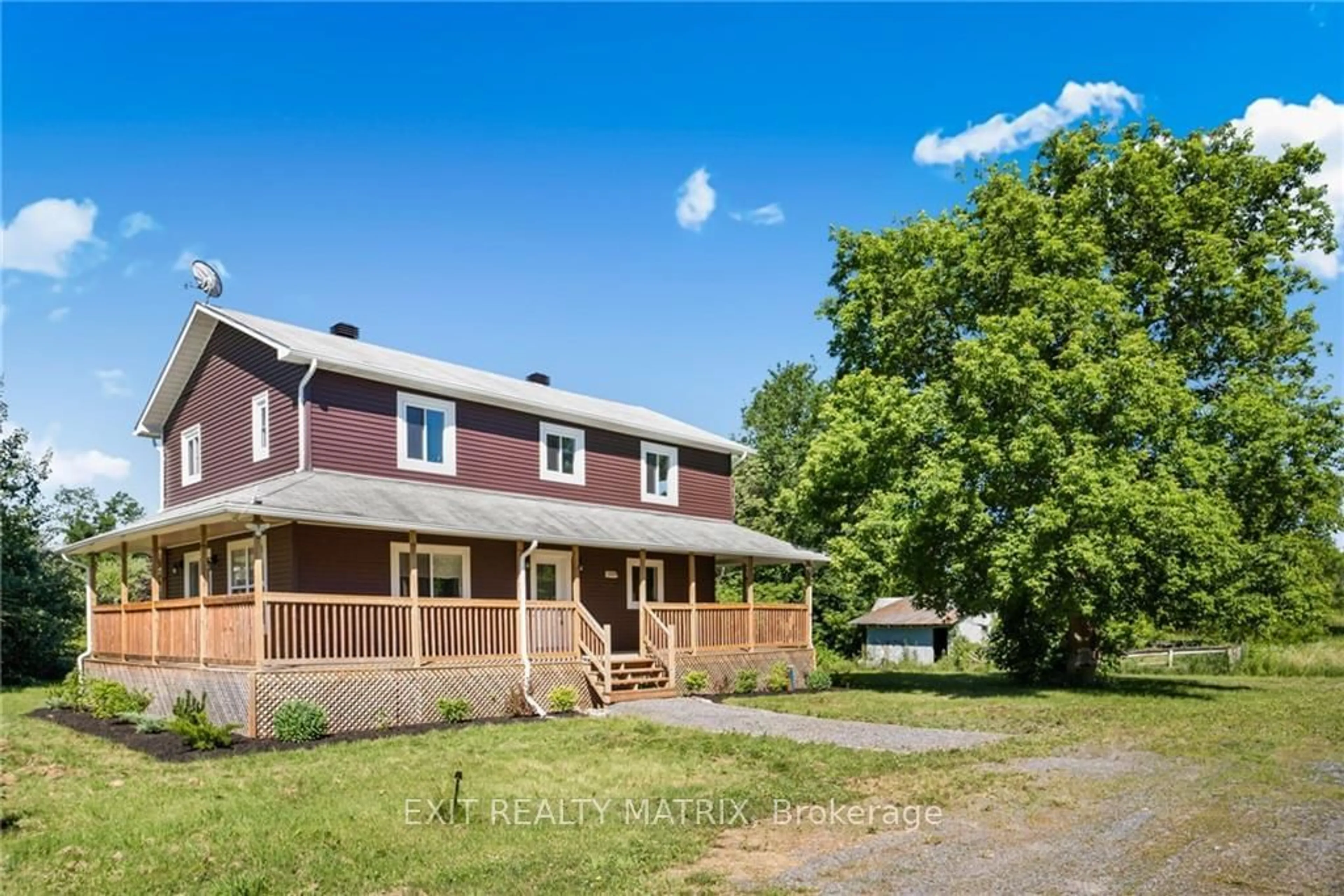 Frontside or backside of a home, cottage for 19285B COUNTY RD 24 Rd, North Glengarry Ontario K0C 1J0