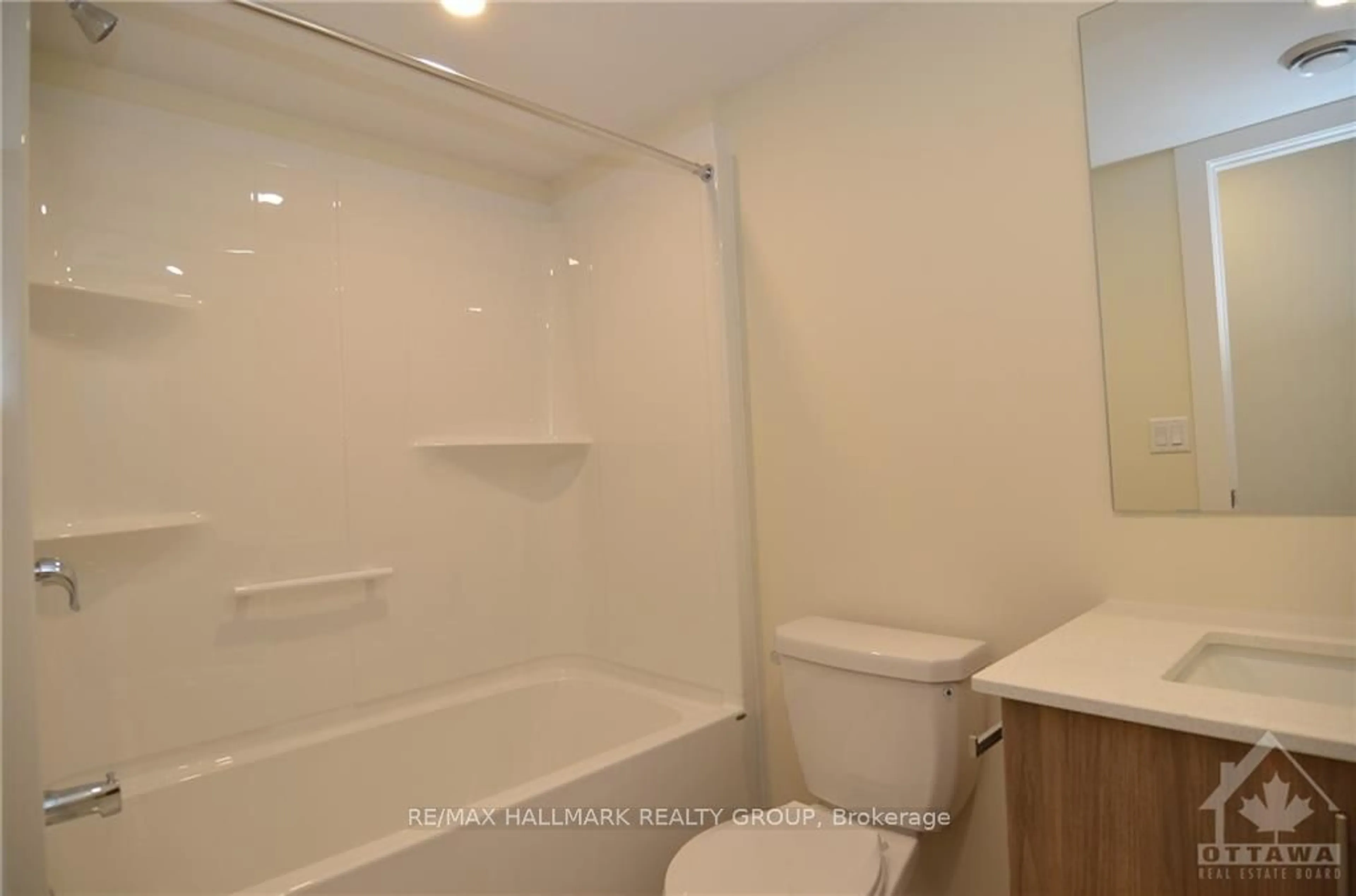 Standard bathroom, not visible floor for 183 COLUMBUS Ave, Overbook - Castleheights and Area Ontario K1K 1P7