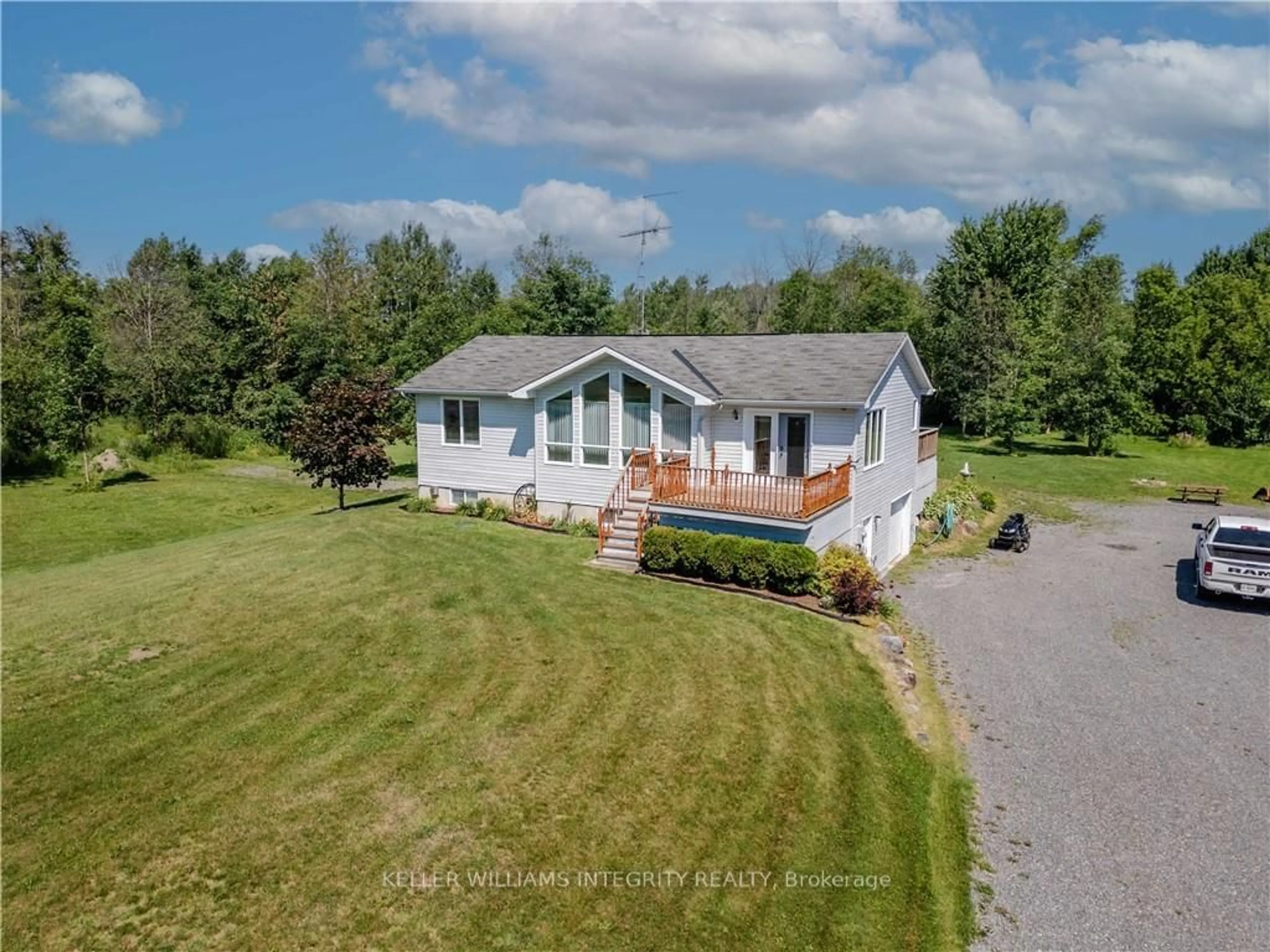 A pic from outside/outdoor area/front of a property/back of a property/a pic from drone, unknown for 14977 COUNTY RD 2 Rd, South Stormont Ontario K0C 1M0