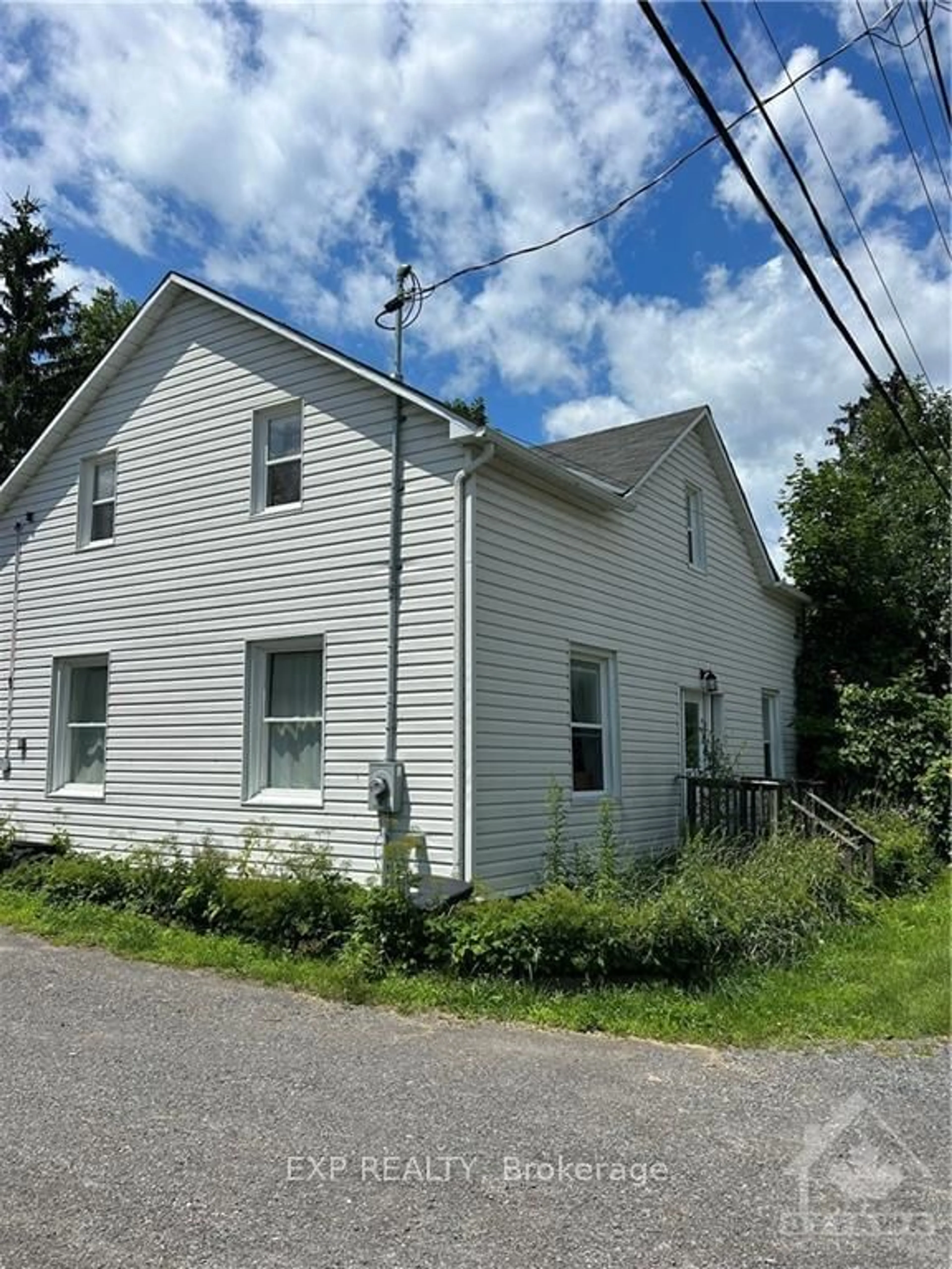 Frontside or backside of a home, the front or back of building for 3630 MCBEAN St, Stittsville - Munster - Richmond Ontario K0A 2Z0