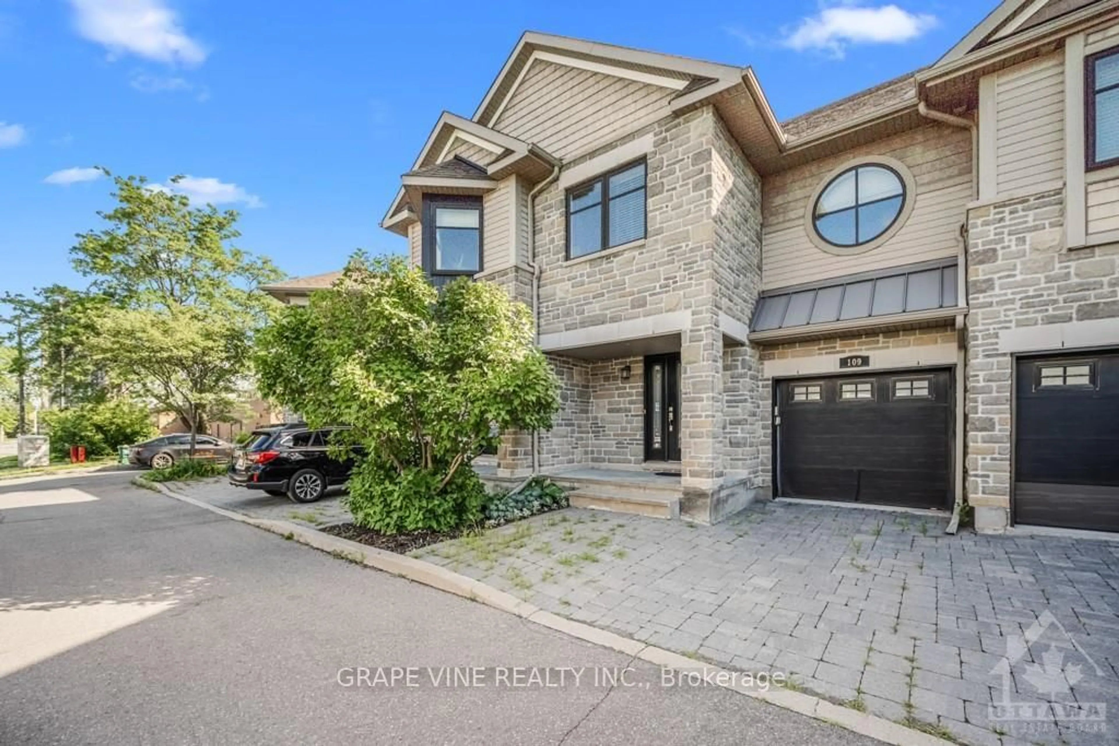 A pic from exterior of the house or condo, the street view for 109 MONTAUK, Mooneys Bay - Carleton Heights and Area Ontario K2C 3L1