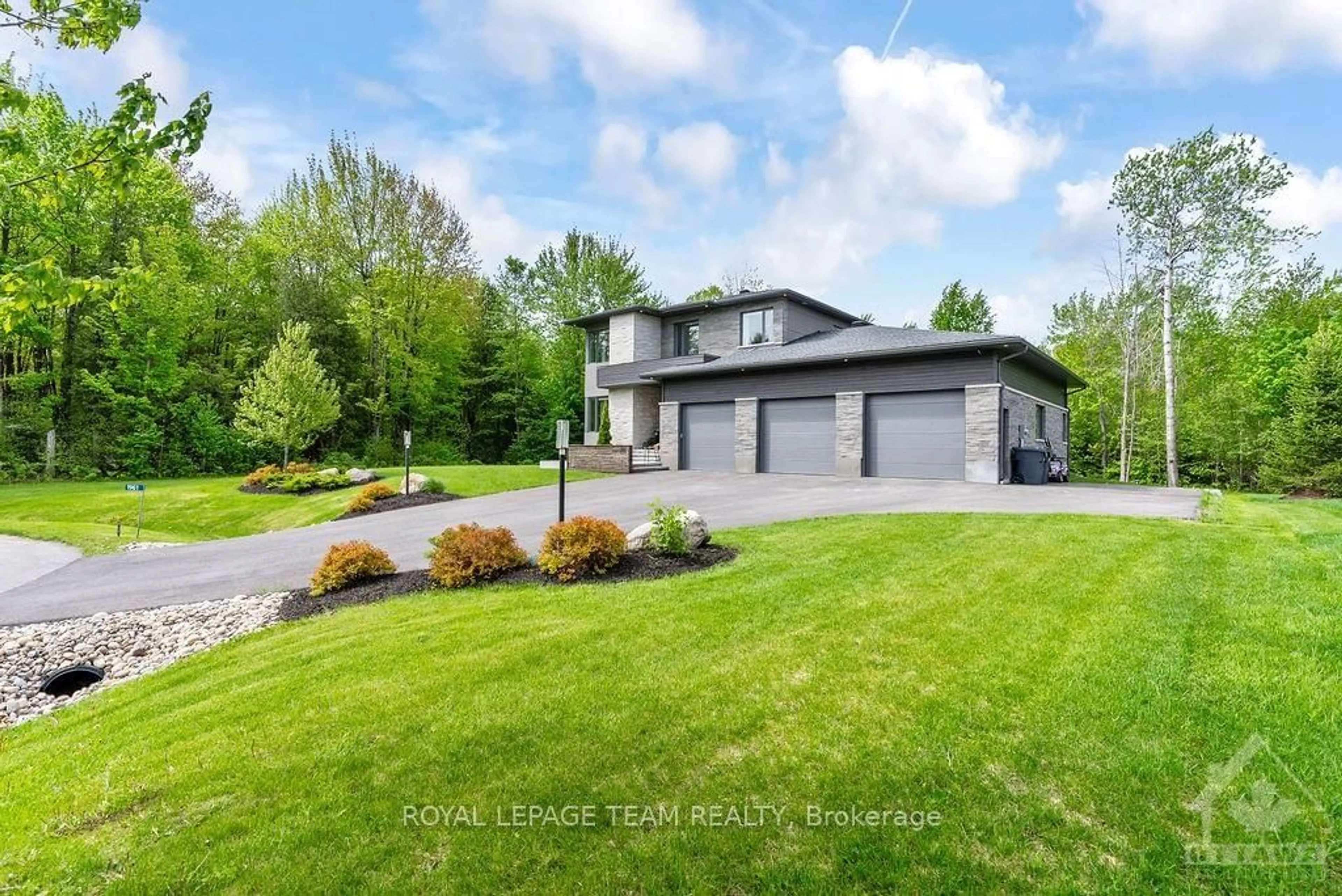 Frontside or backside of a home, cottage for 1961 CEDARLAKES Way, Greely - Metcalfe - Osgoode - Vernon and Area Ontario K4P 1P2