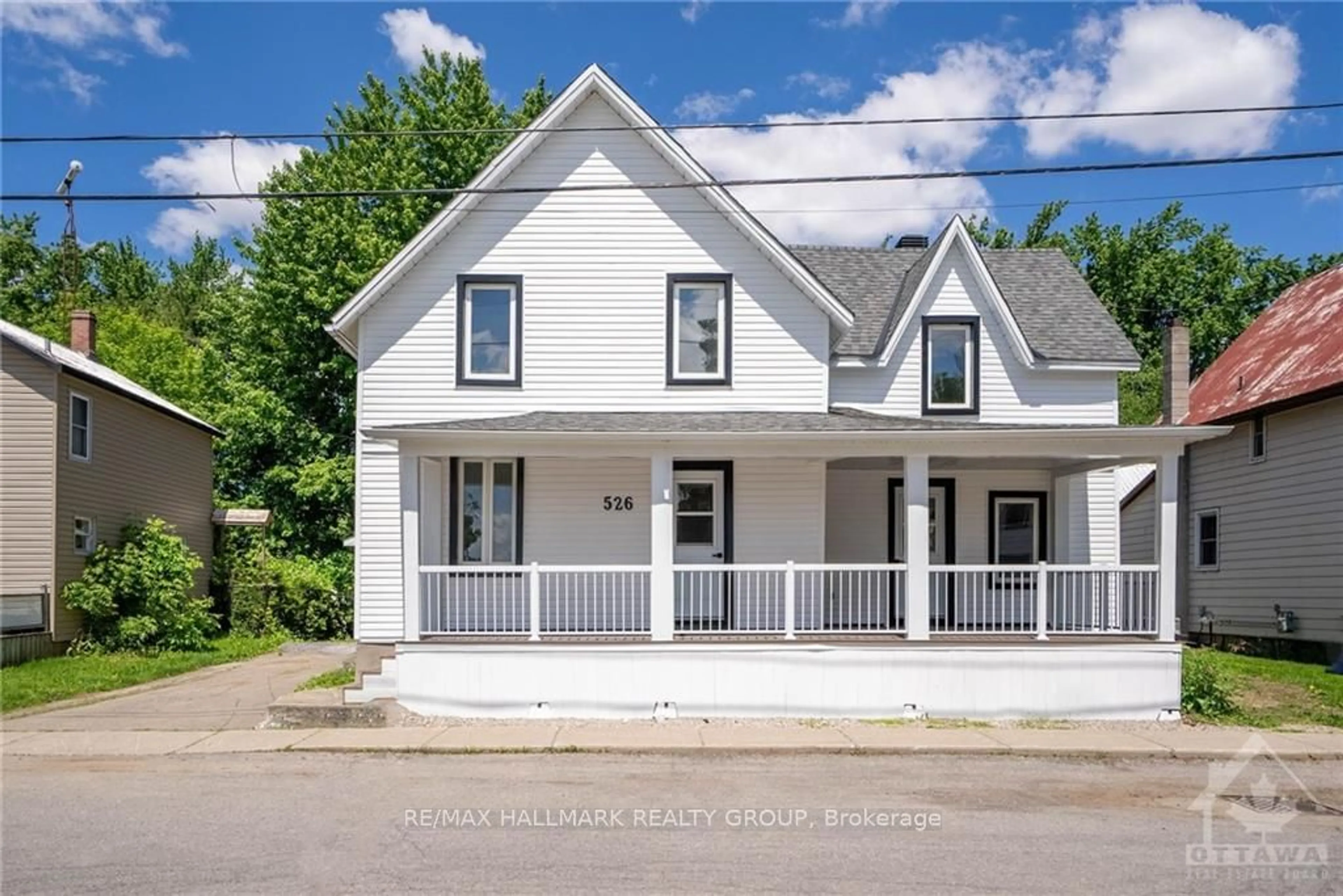 Frontside or backside of a home, cottage for 526 CHURCH St, North Dundas Ontario K0C 2K0