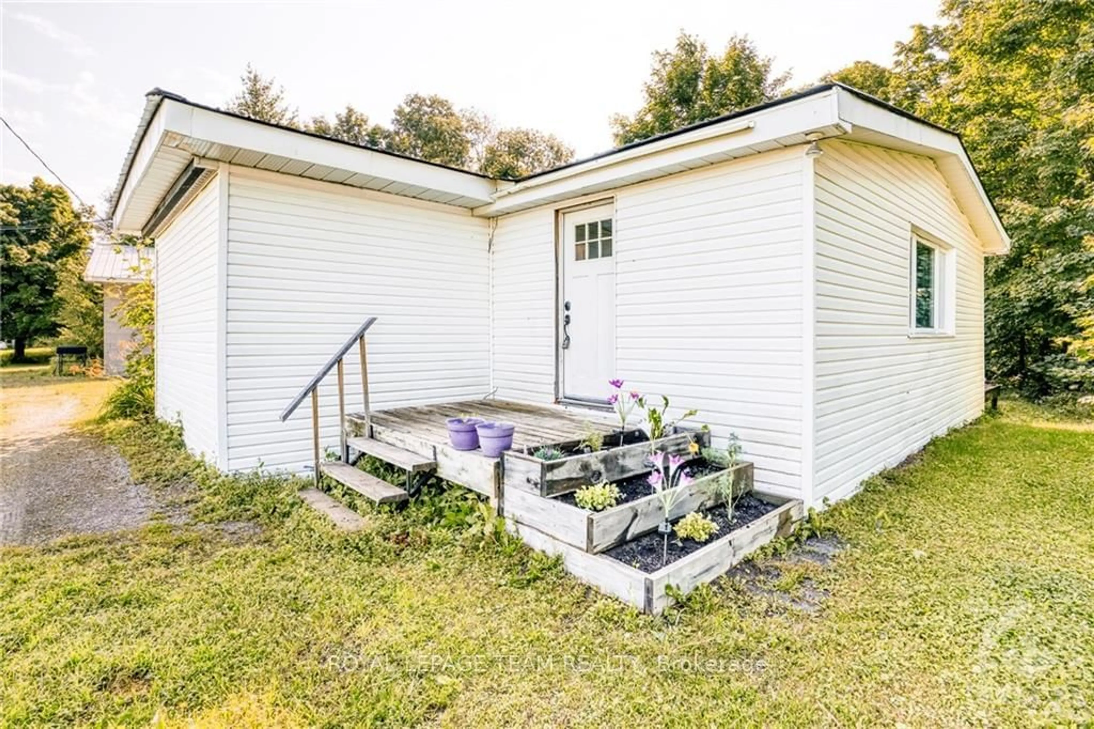 Patio, cottage for 3120 CON 11  NORTH Rd, Mississippi Mills Ontario K0A 2X0