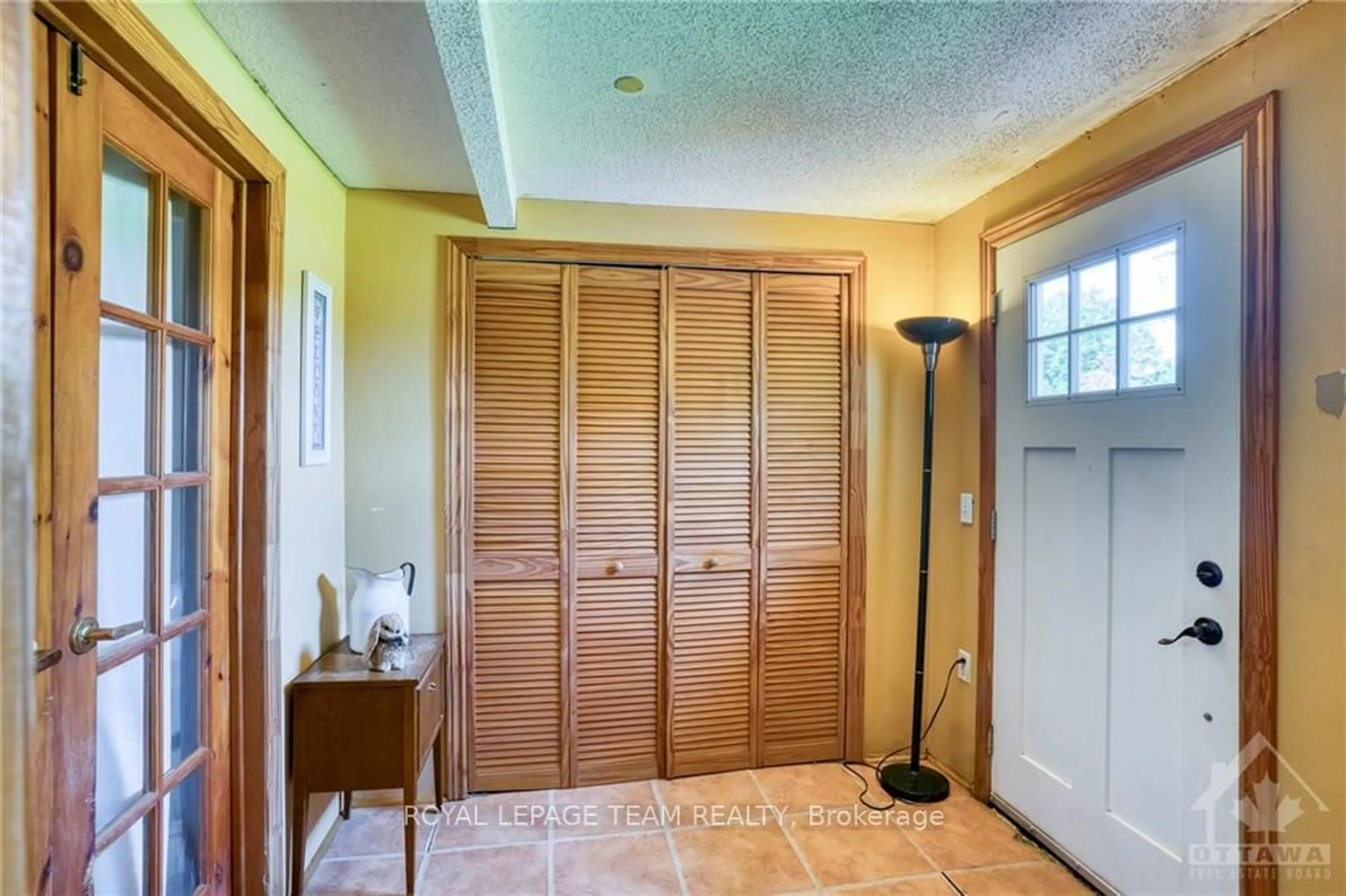 Indoor entryway, wood floors for 3120 CON 11  NORTH Rd, Mississippi Mills Ontario K0A 2X0