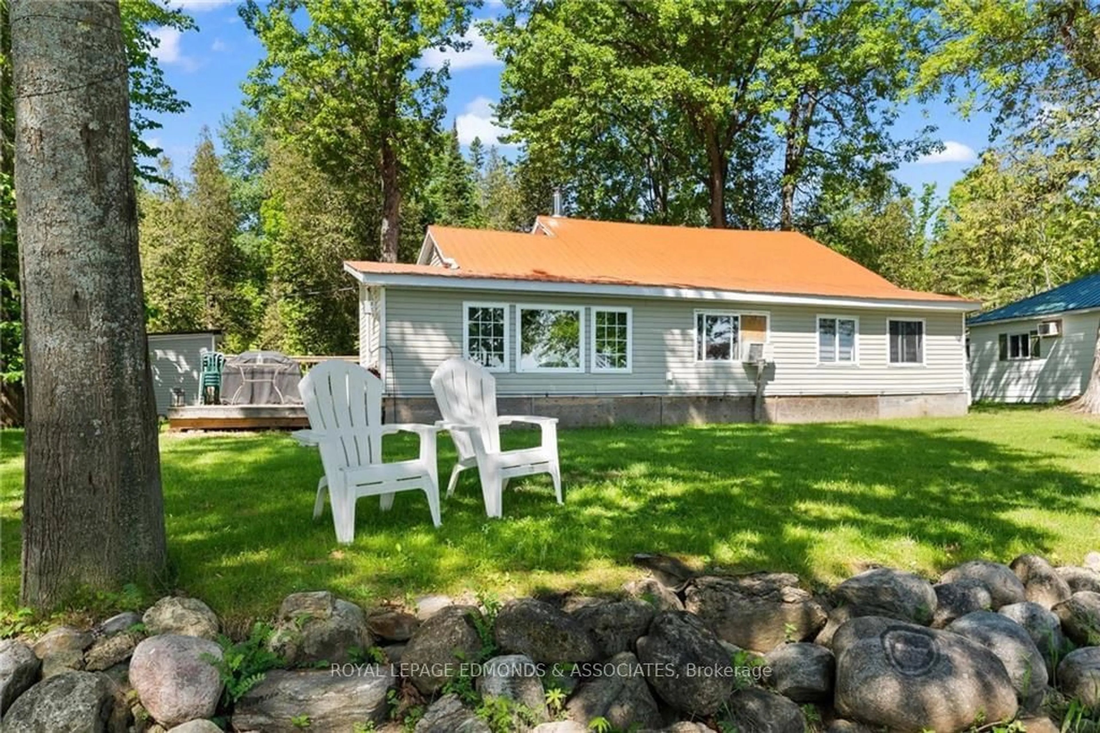 Patio, cottage for 1038 GULL Rd, Laurentian Valley Ontario K8A 6W2