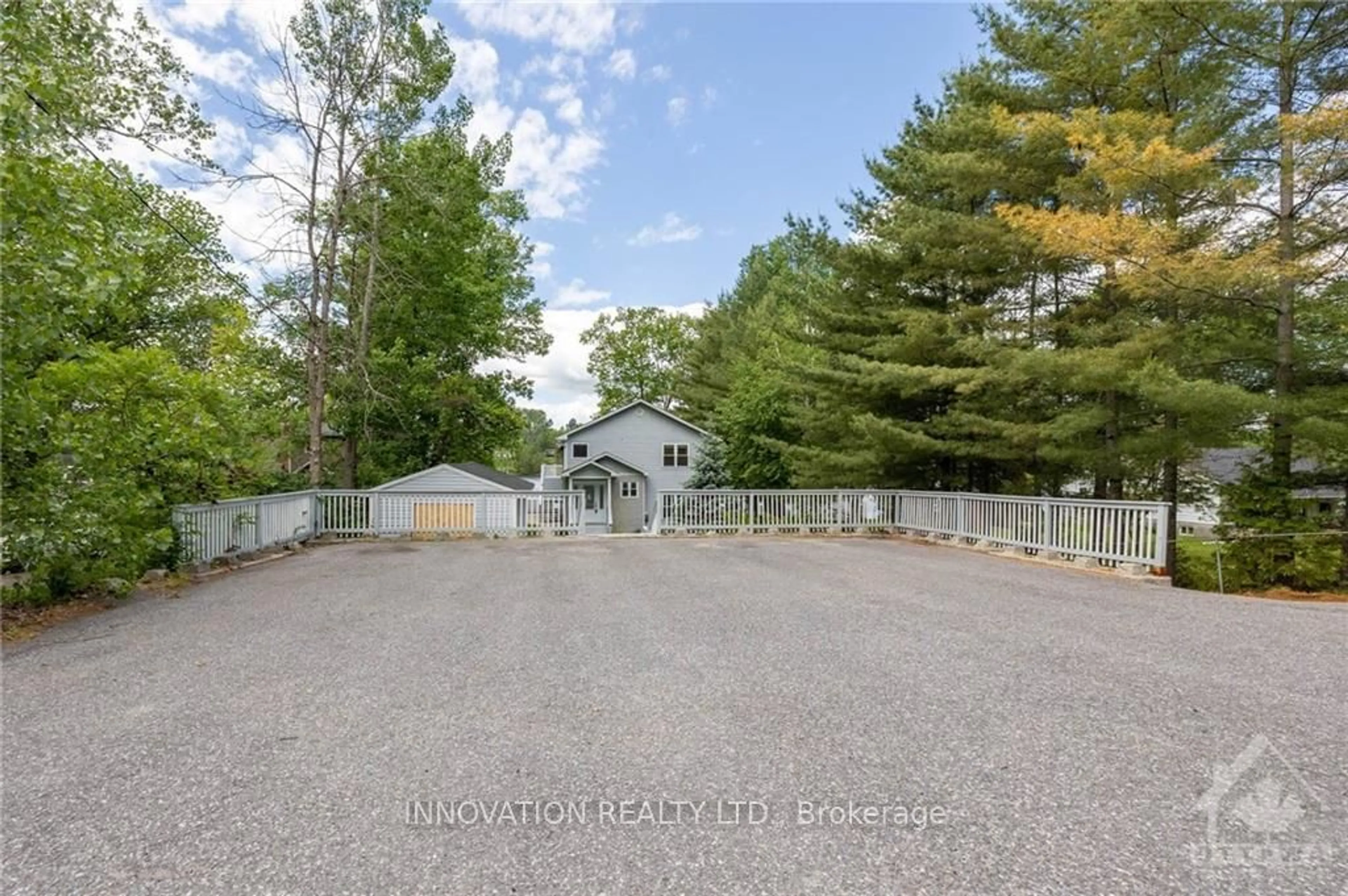 A pic from exterior of the house or condo, the fenced backyard for 1206 BAYVIEW Dr, Constance Bay - Dunrobin - Kilmaurs - Woodlawn Ontario K0A 3M0