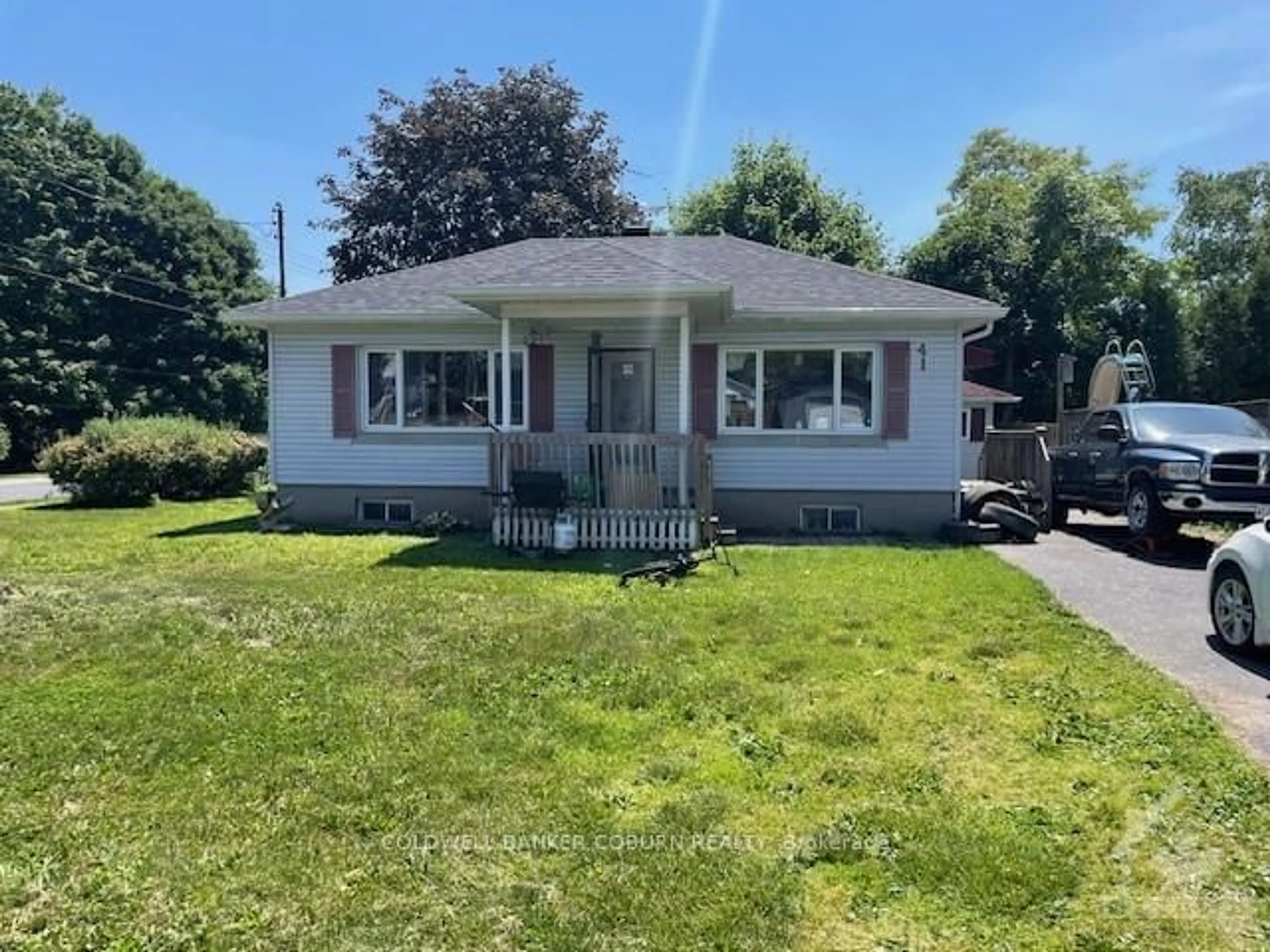 Frontside or backside of a home, cottage for 41 FIFTH St, South Dundas Ontario K0C 1X0