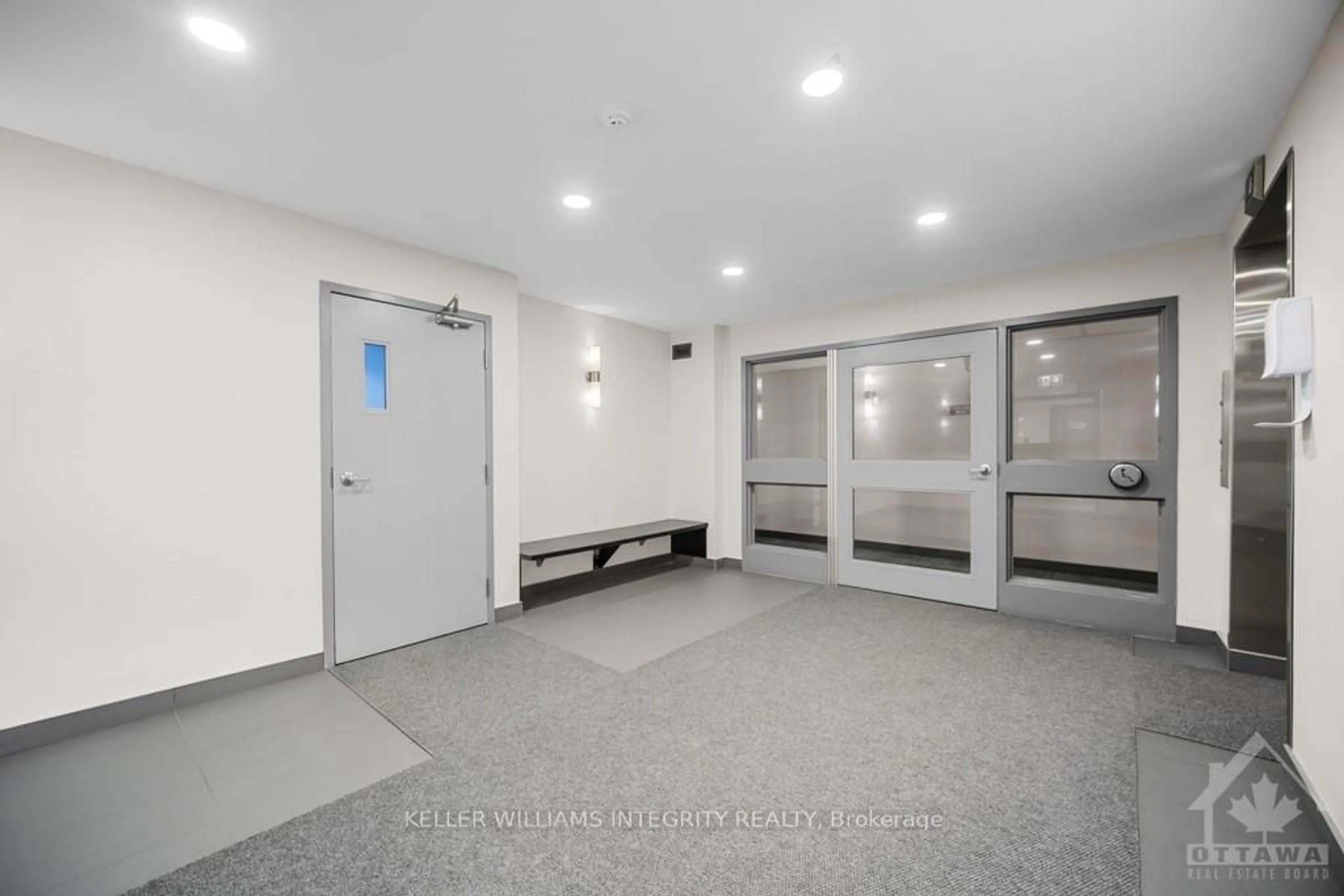 Other indoor space, unknown floor for 216 VIEWMOUNT Dr #106, Cityview - Parkwoods Hills - Rideau Shore Ontario K2E 7X2