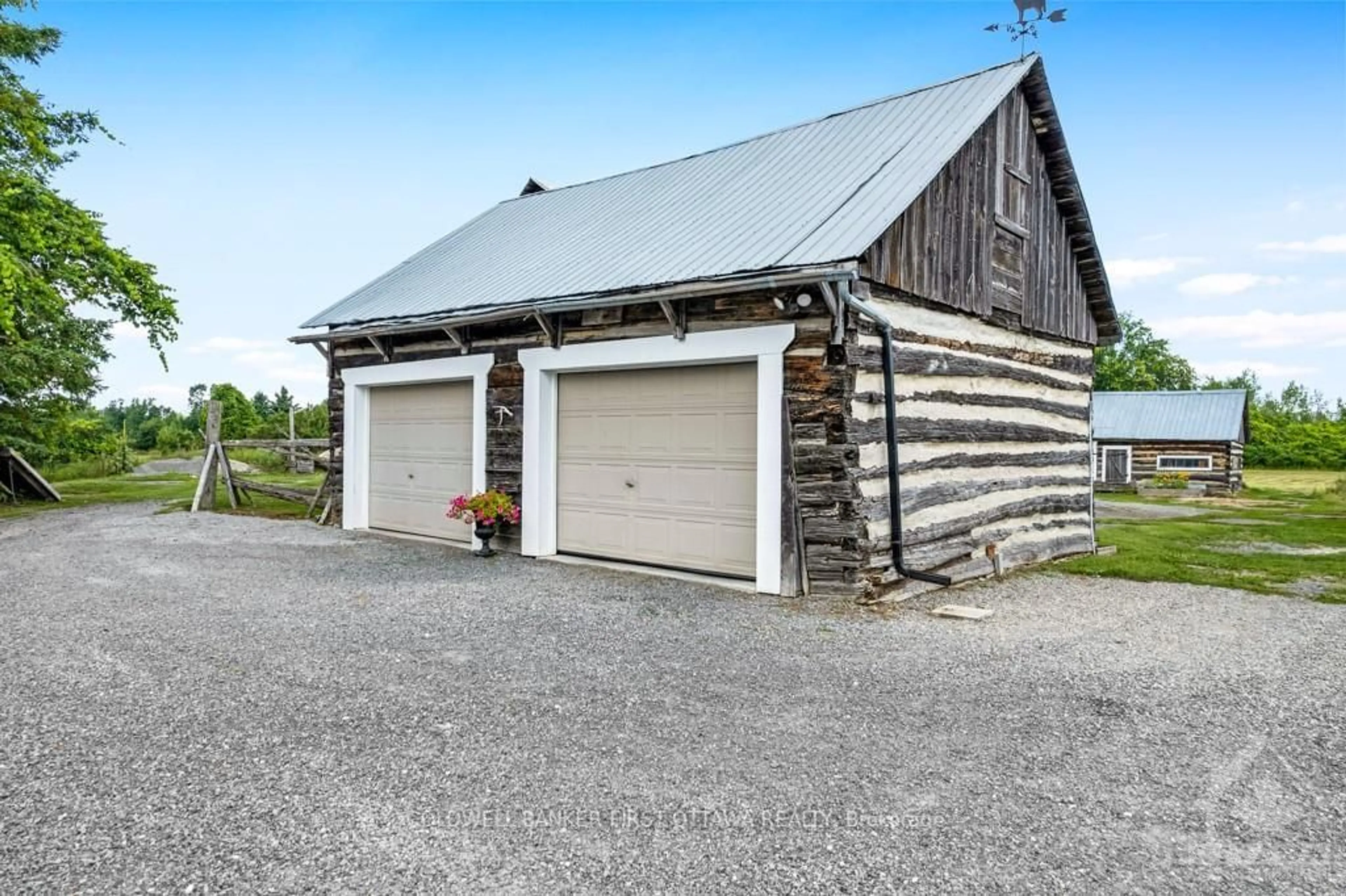 Indoor garage, cement floor for 2344 MCLACHLIN Rd, Beckwith Ontario K7A 4S7