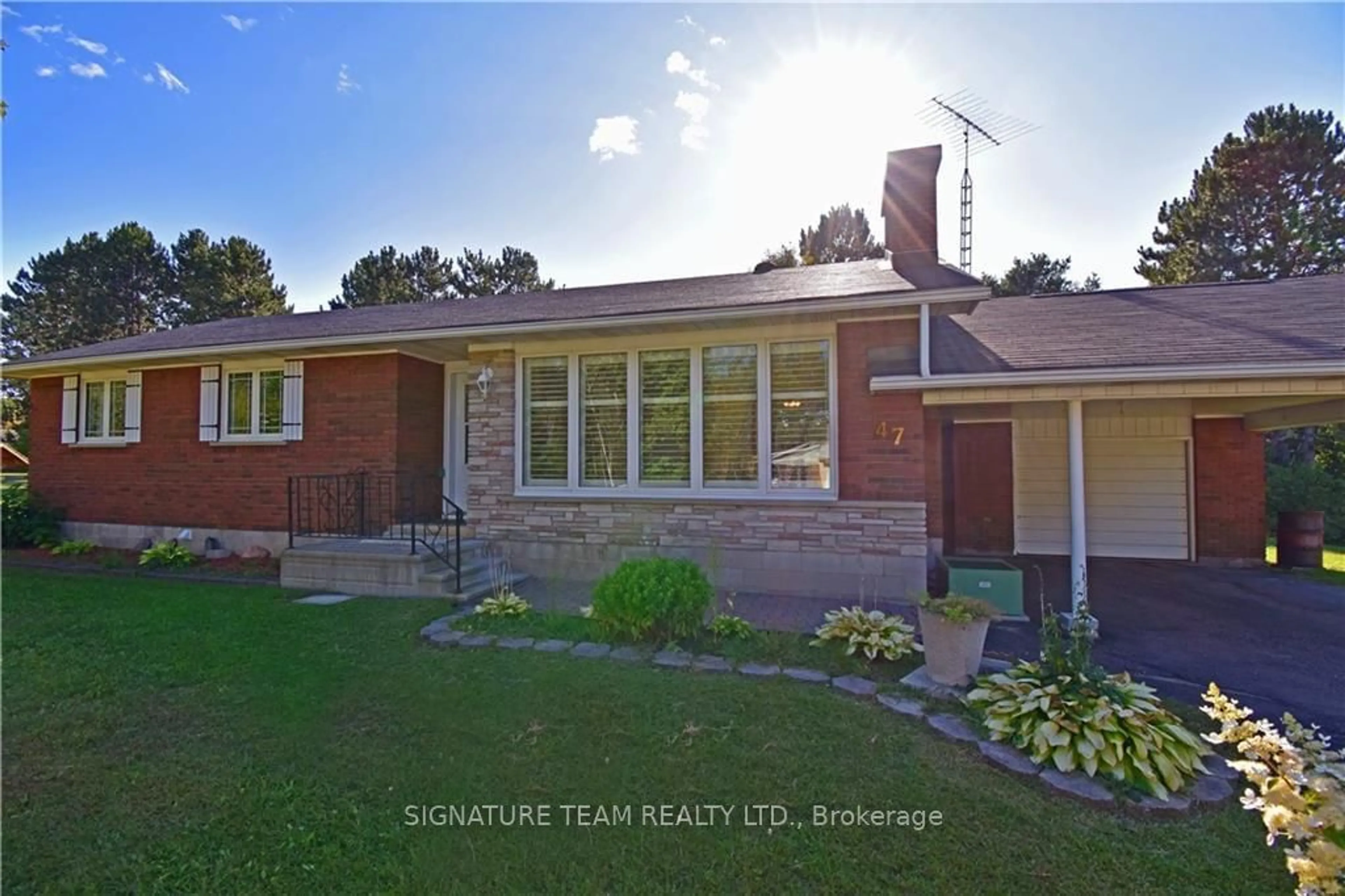 Frontside or backside of a home, cottage for 47 HENRY St, Killaloe, Hagarty and Richards Ontario K0J 2A0