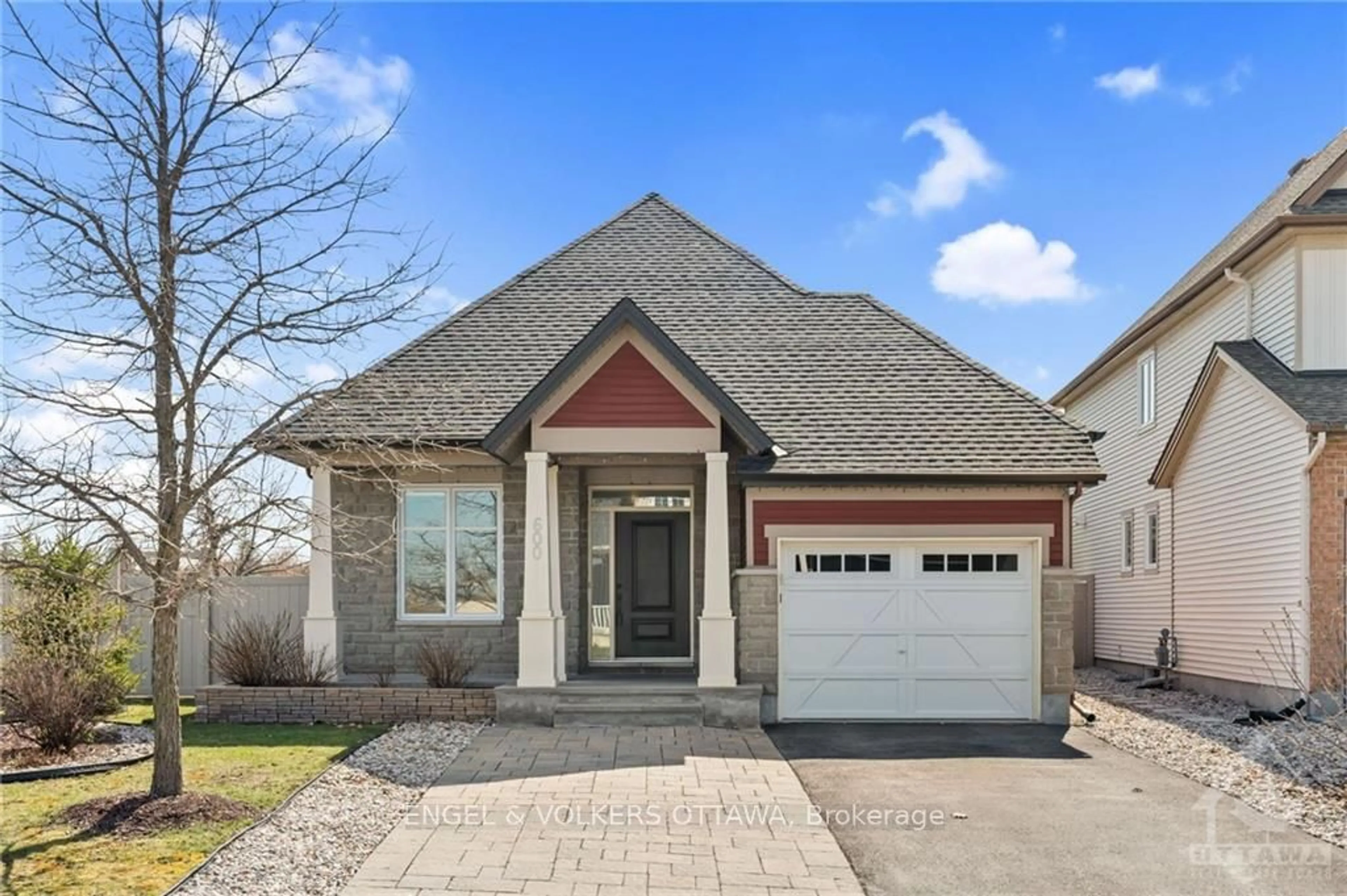 Frontside or backside of a home, cottage for 600 WOODBRIAR Way, Blossom Park - Airport and Area Ontario K1T 0J6