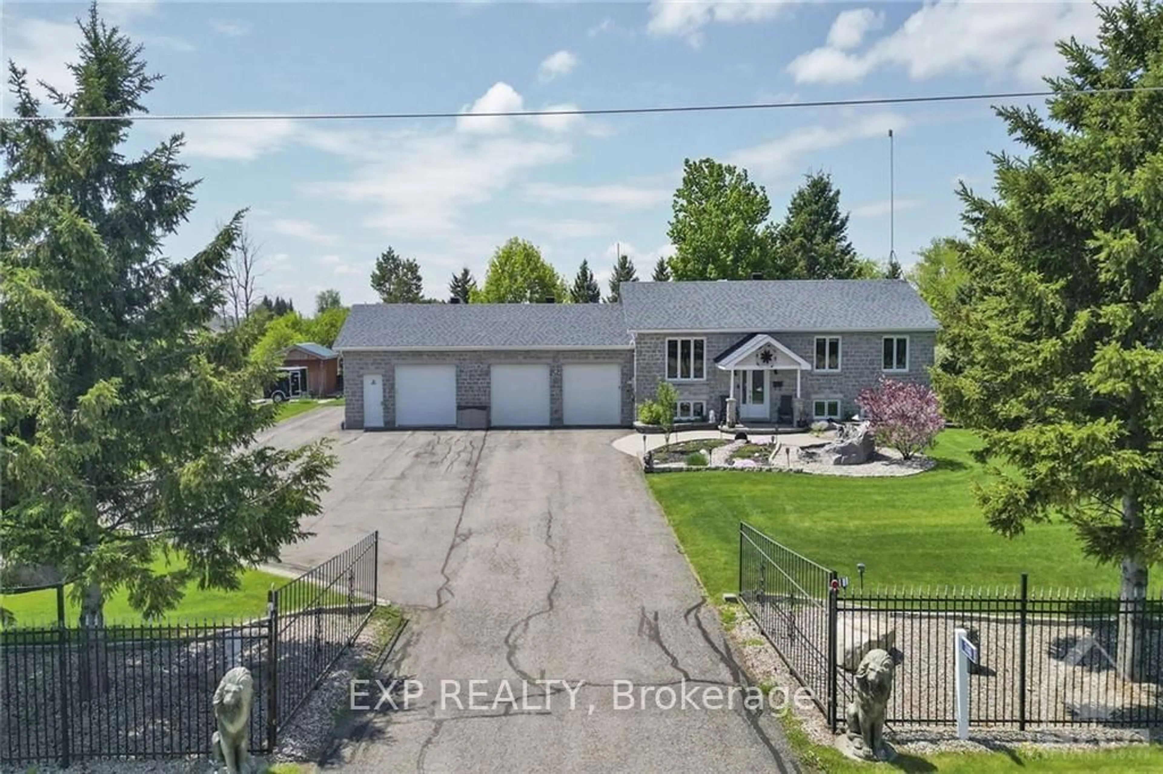 Frontside or backside of a home, the front or back of building for 746 ST PIERRE Rd, Russell Ontario K0A 1W0