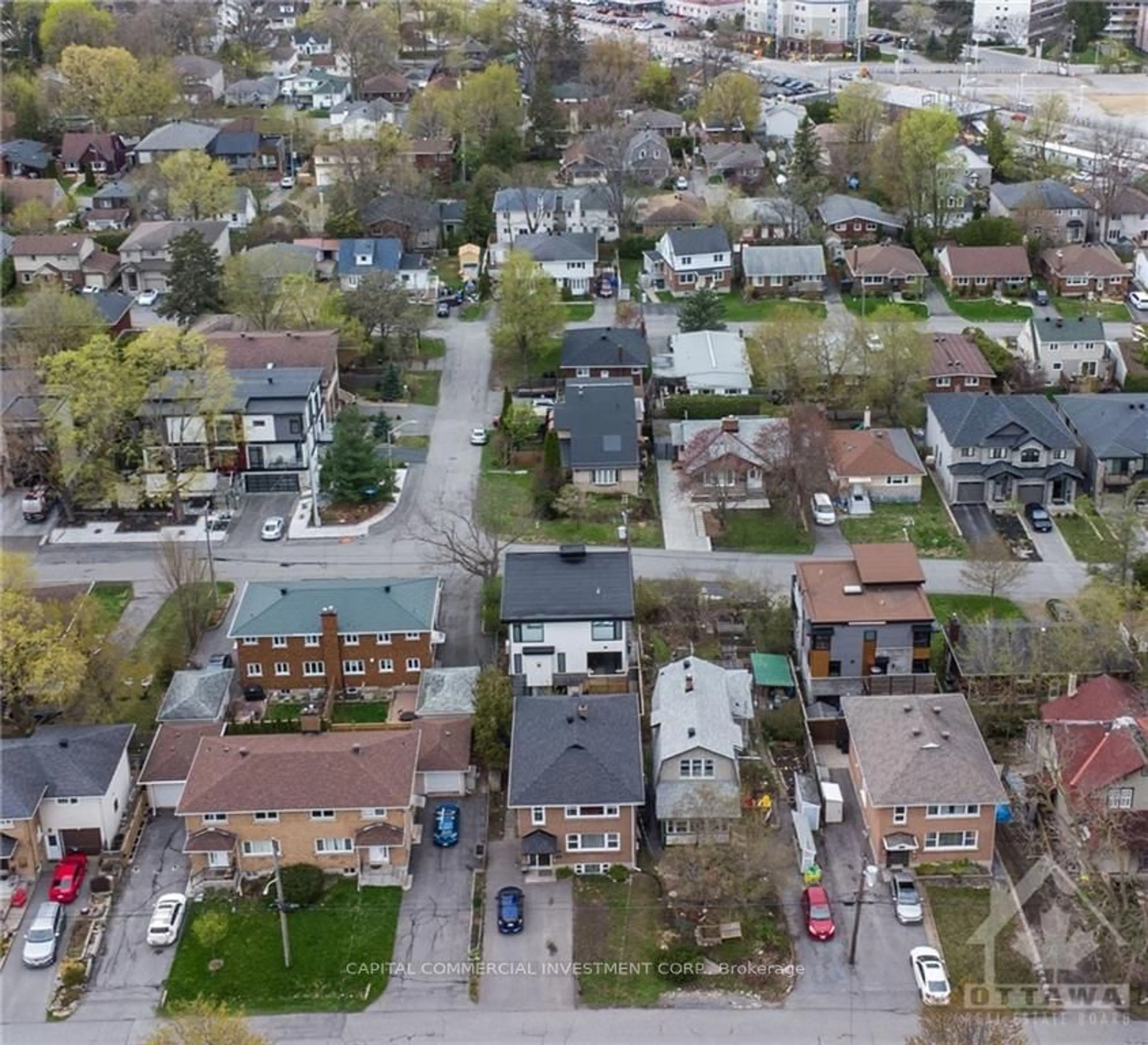 Frontside or backside of a home, the street view for 220 COMPTON Ave, Woodroffe Ontario K2B 5A9