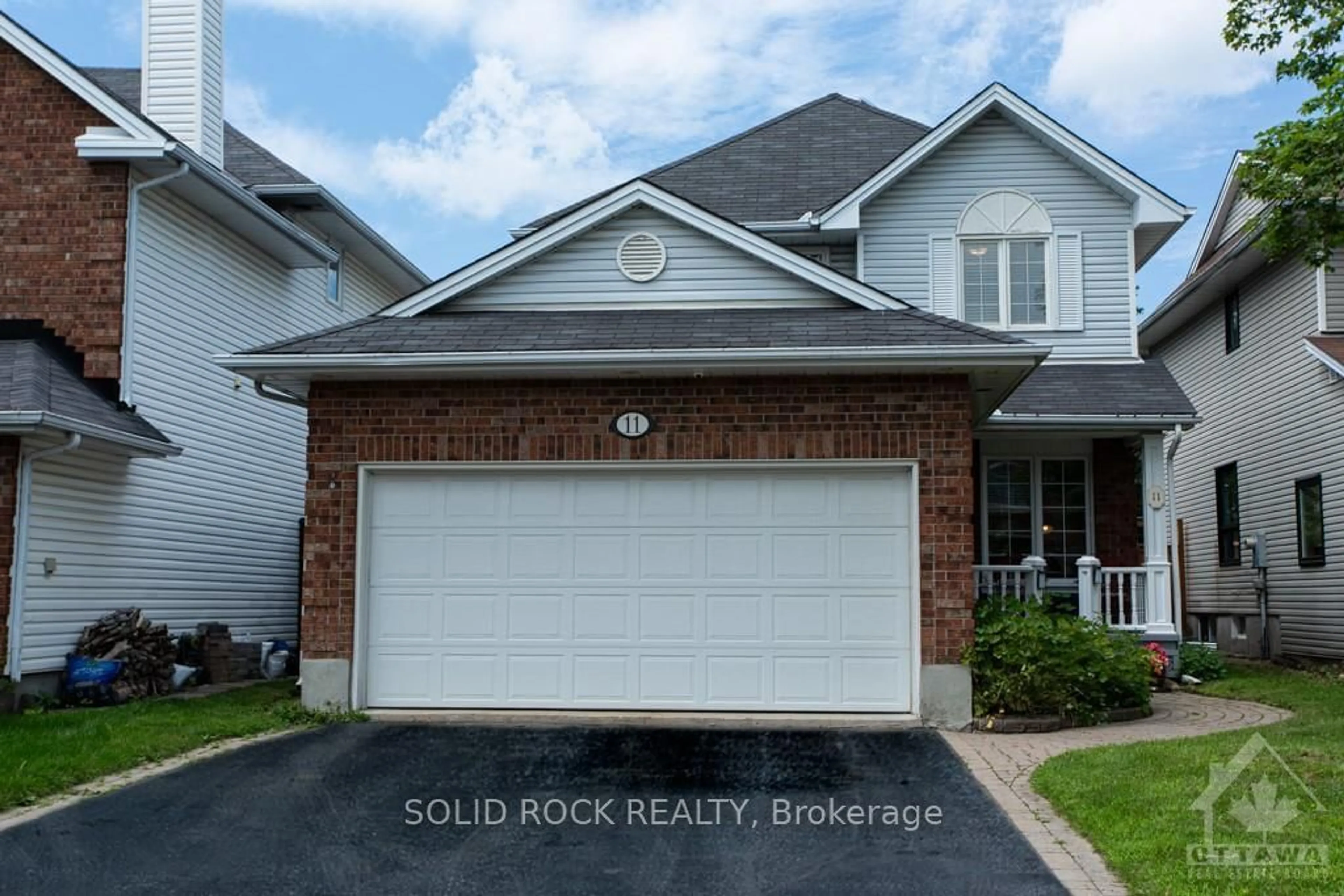 Frontside or backside of a home, cottage for 11 ROYAL FIELD Cres, Barrhaven Ontario K2E 7Z4