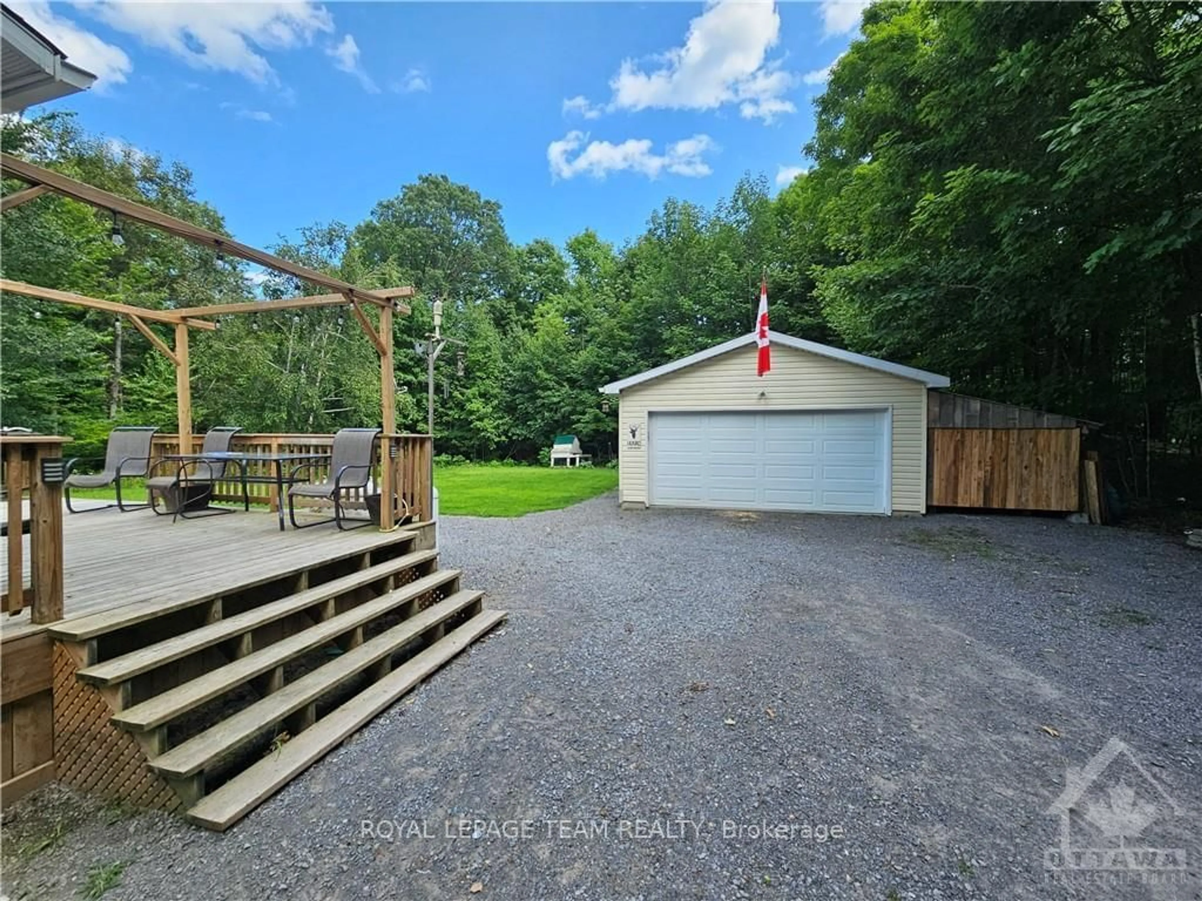 Patio, the fenced backyard for 285 DRUMMOND CONCESSION 11 Rd, Drummond/North Elmsley Ontario K7C 0C5