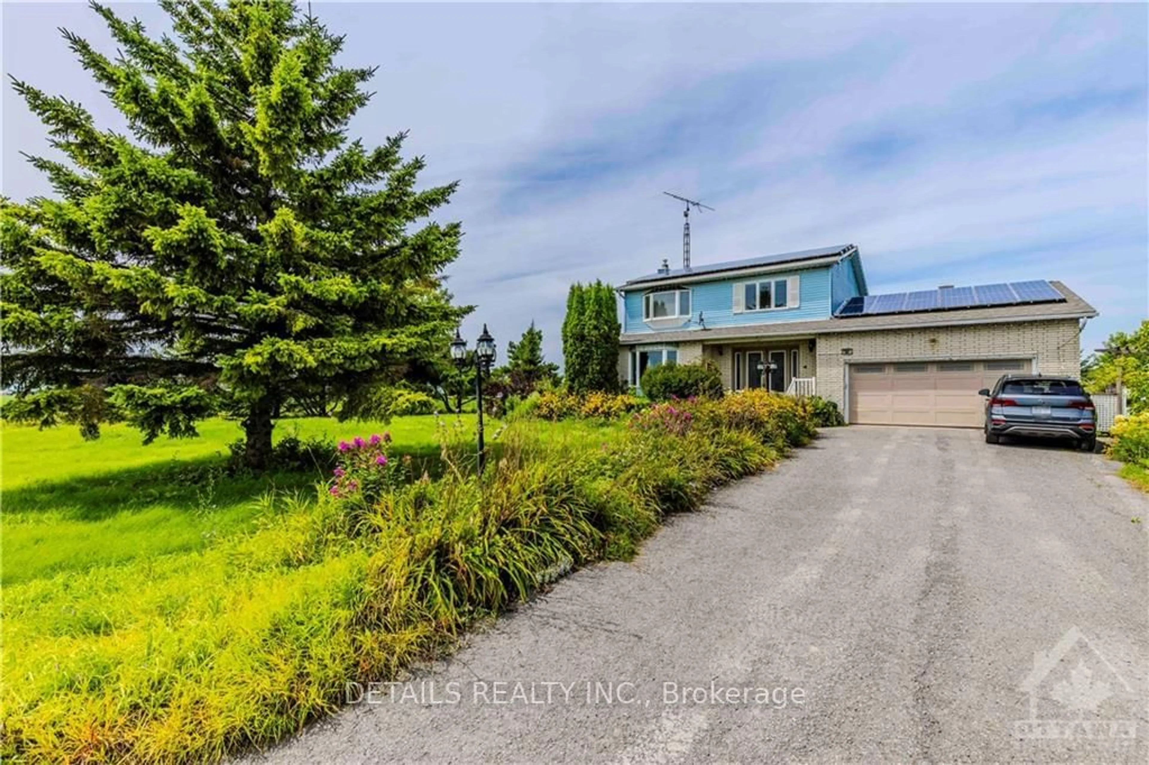 Frontside or backside of a home, the street view for 1361 RTE 500 Rte, Russell Ontario K0A 1W0