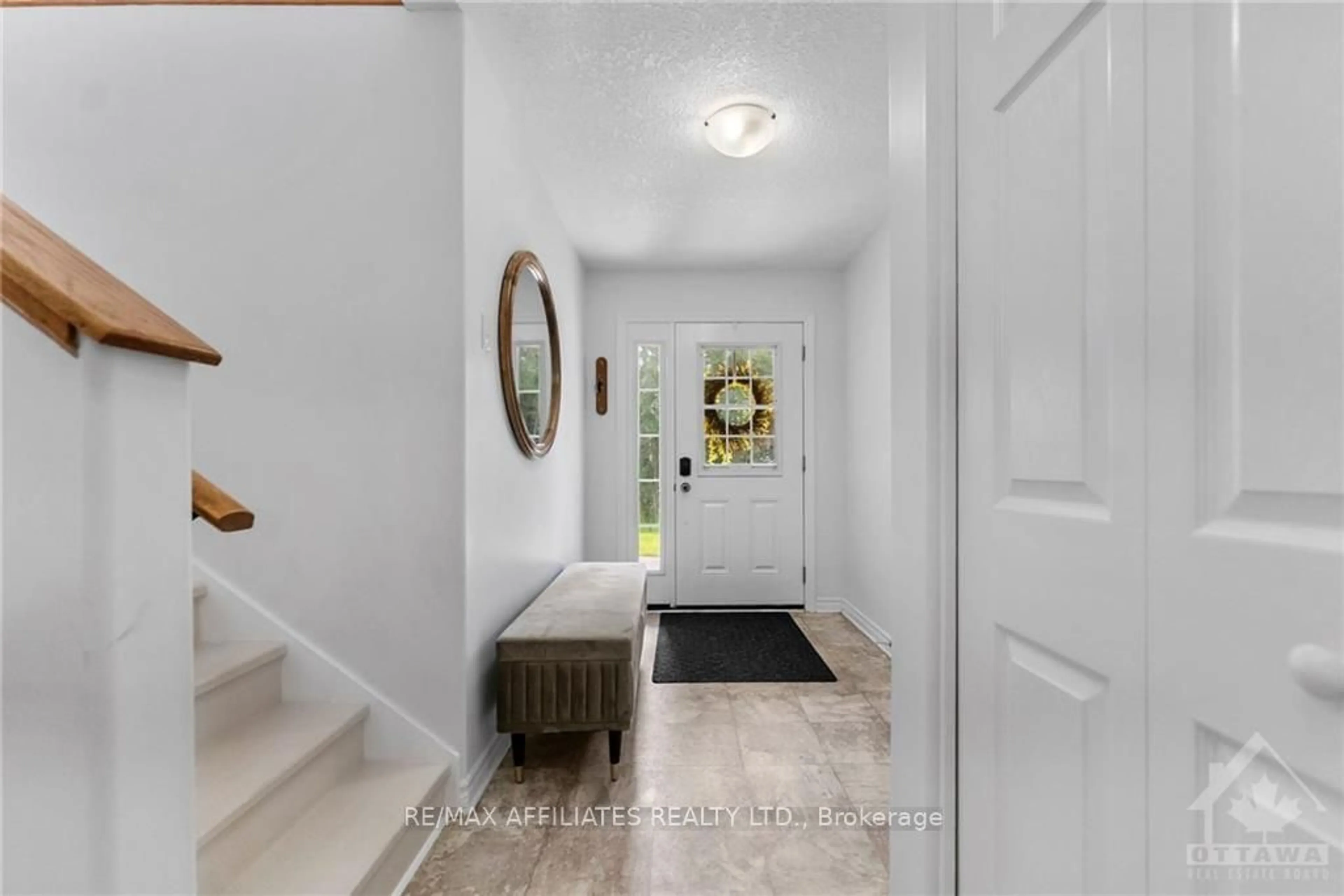 Indoor entryway, wood floors for 883 PINERY Rd, Montague Ontario K7A 4S7