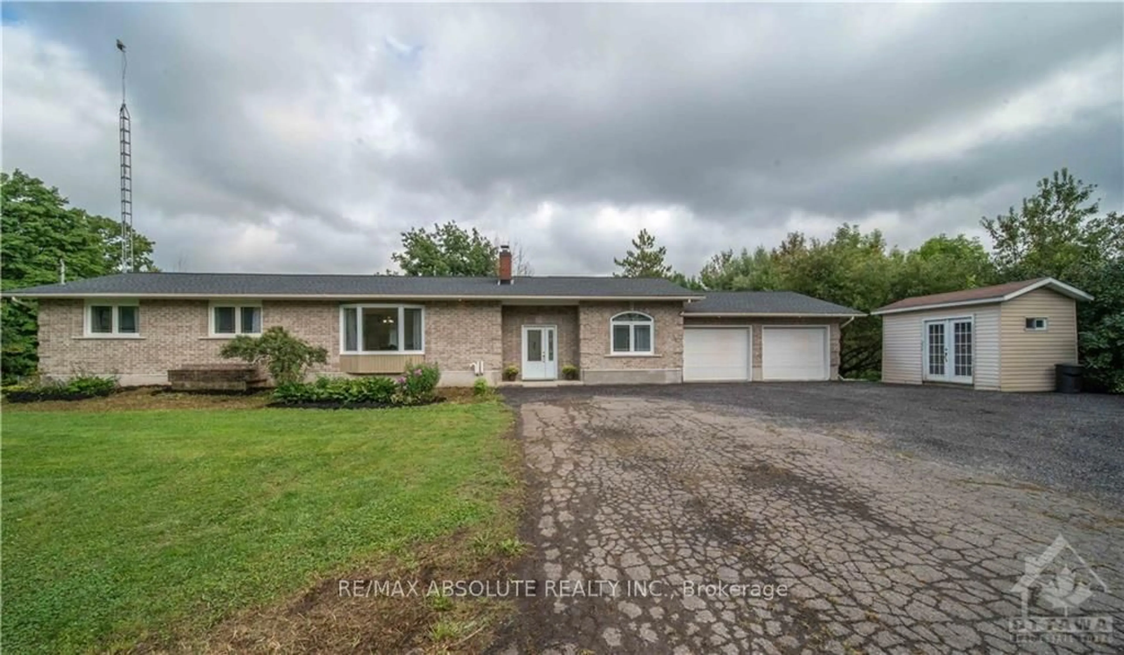 Frontside or backside of a home, cottage for 139 FELTON Cres, Russell Ontario K4R 1E5