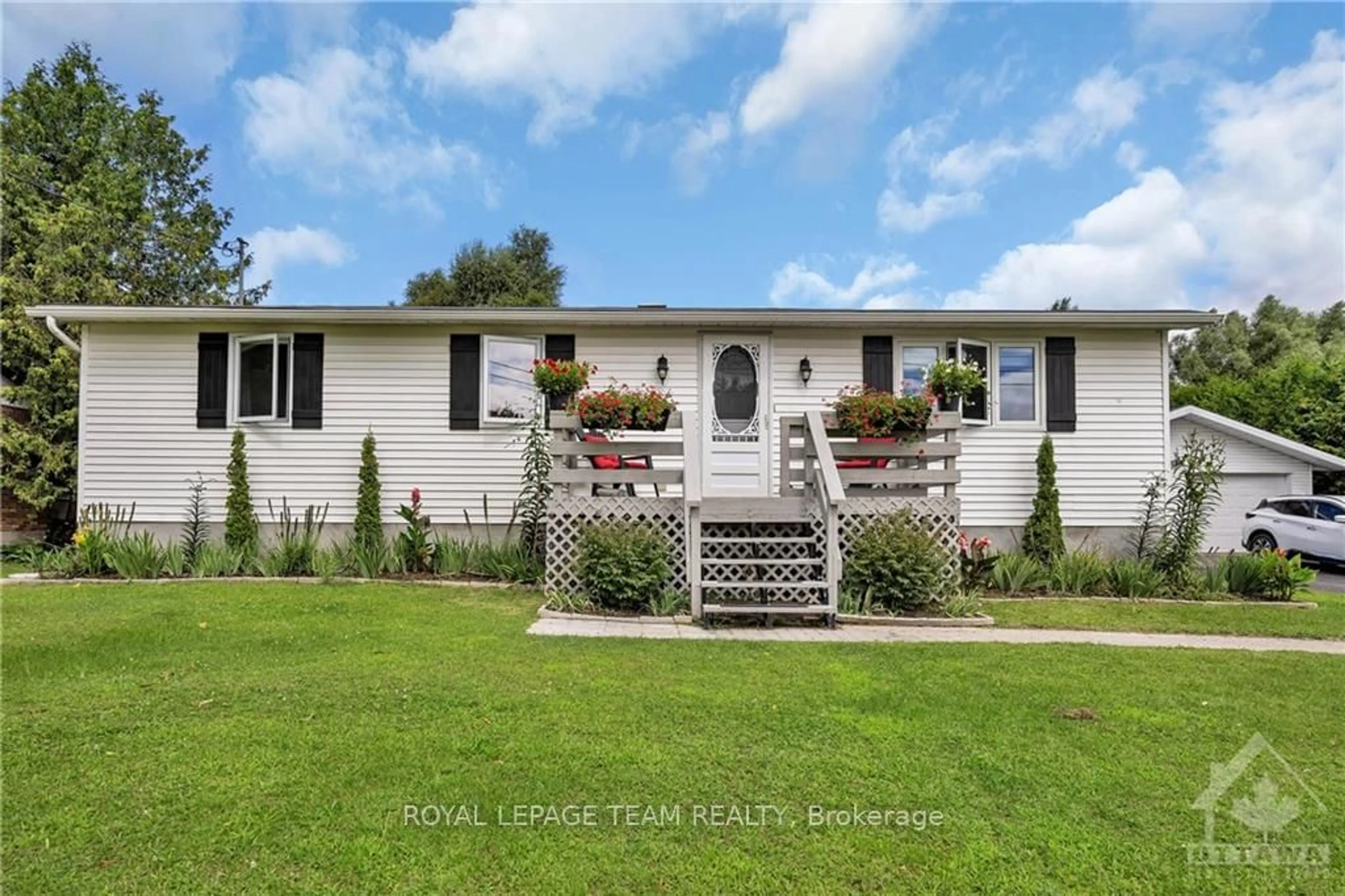 Frontside or backside of a home, cottage for 7563 STONE SCHOOL Rd, Greely - Metcalfe - Osgoode - Vernon and Area Ontario K0A 1P0