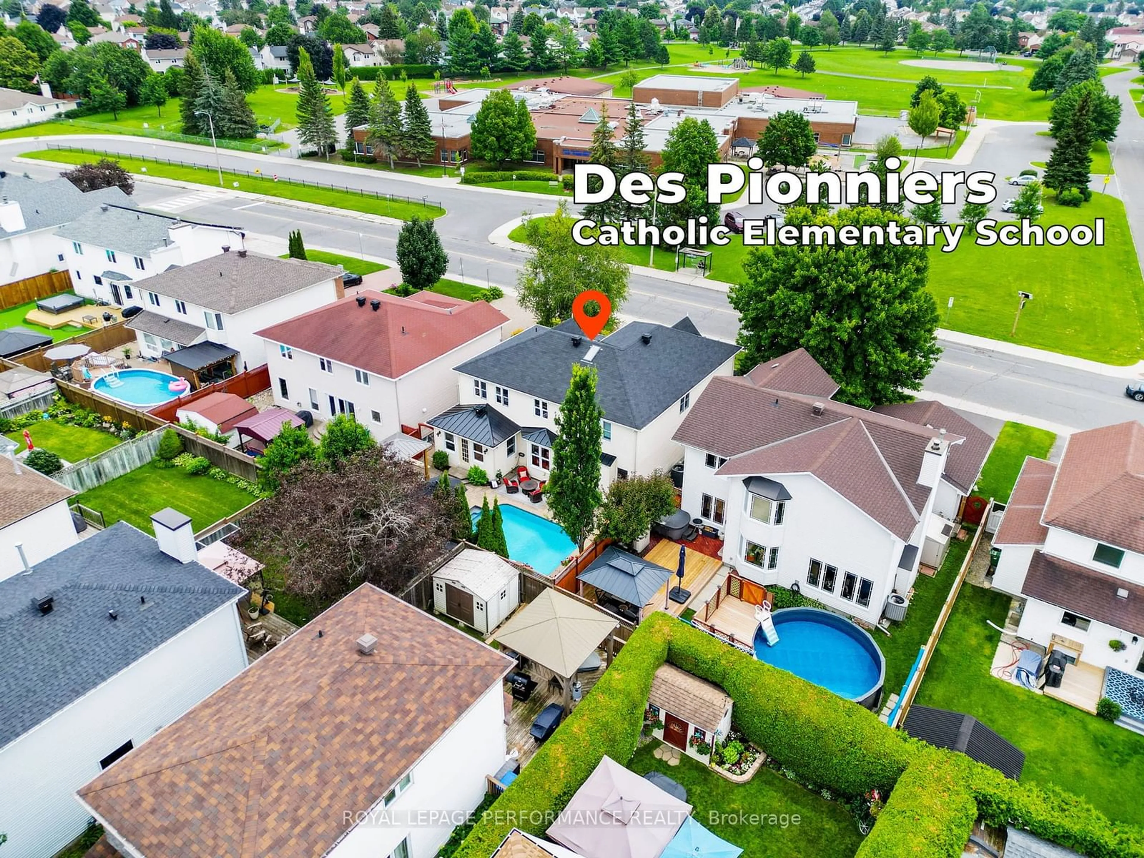 A pic from outside/outdoor area/front of a property/back of a property/a pic from drone, street for 695 MERKLEY Dr, Orleans - Cumberland and Area Ontario K4A 1L8