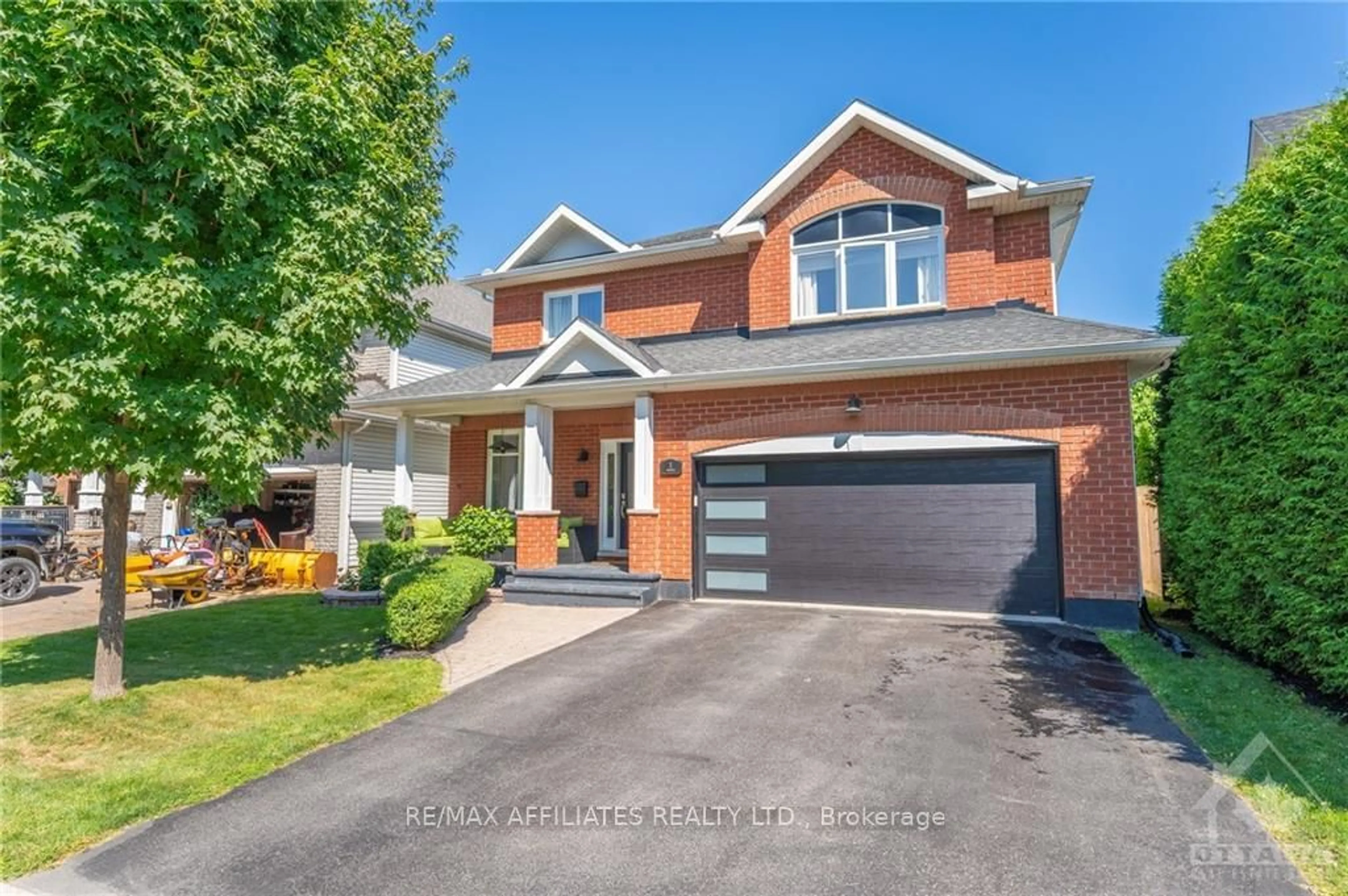 Home with brick exterior material for 5 VALENCIA St, Barrhaven Ontario K2G 6T1