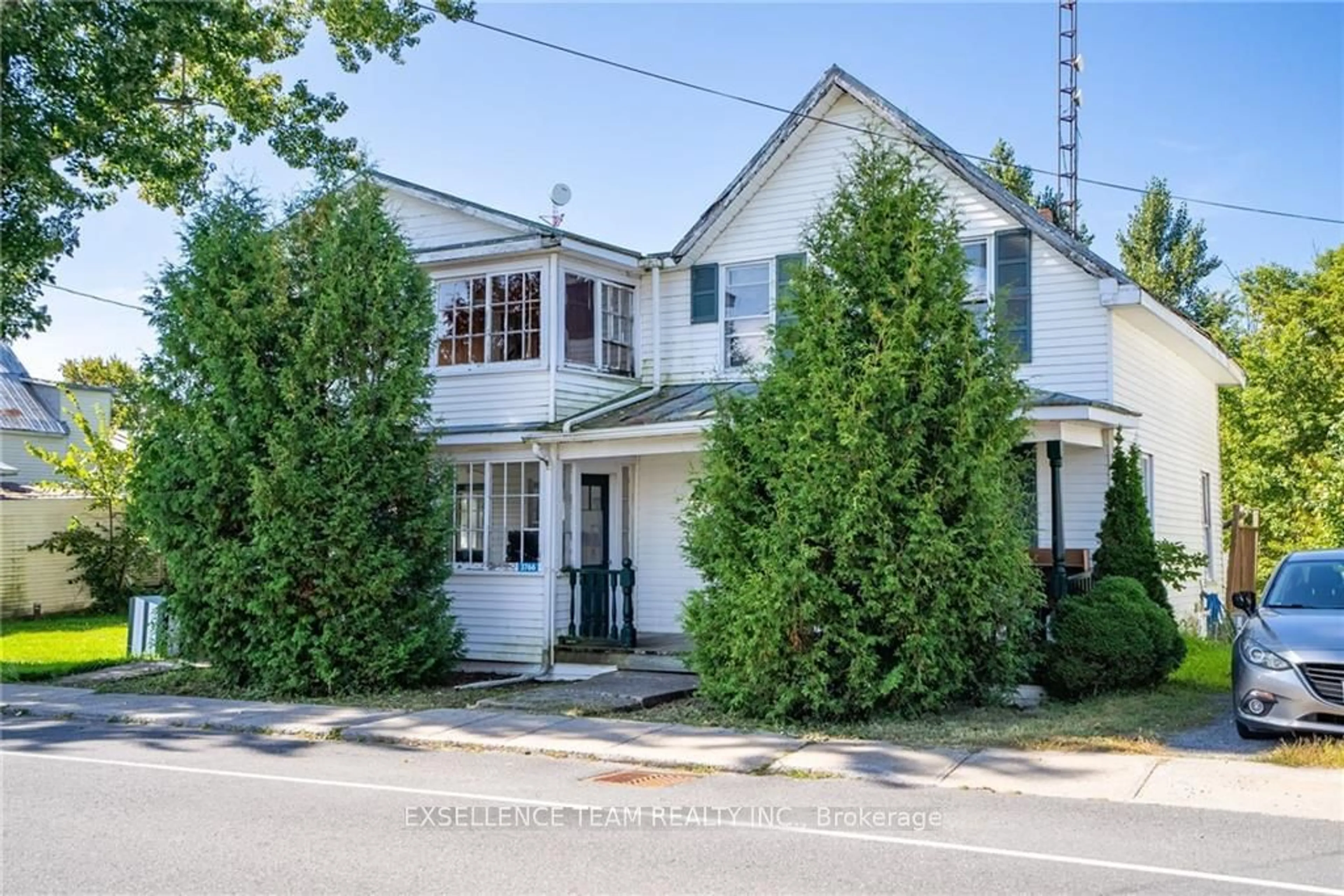 Frontside or backside of a home, the street view for 3766 OLD ORCHARD St, North Glengarry Ontario K0C 1B0