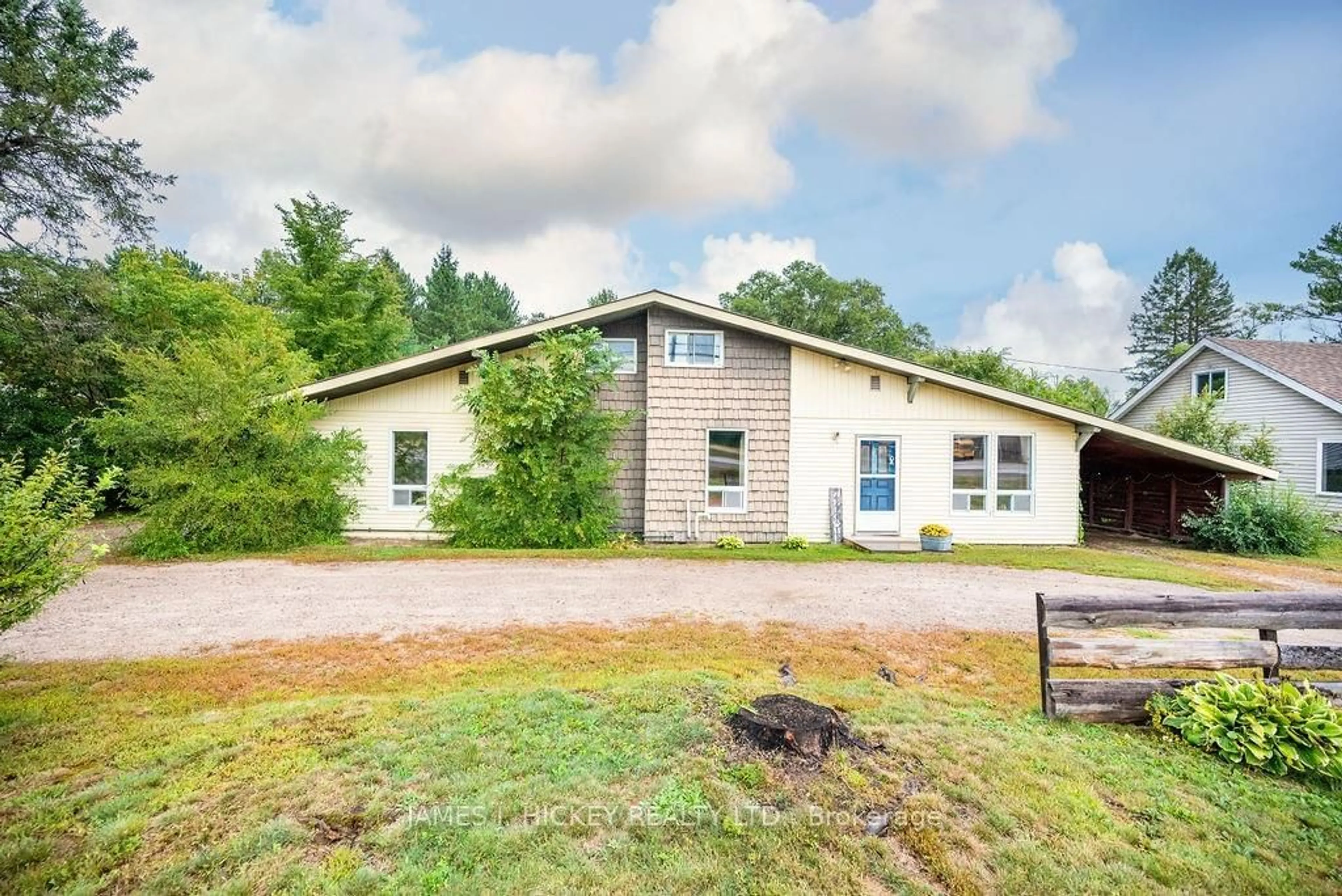 Frontside or backside of a home, cottage for 33020 HIGHWAY 17, Deep River Ontario K0J 1P0