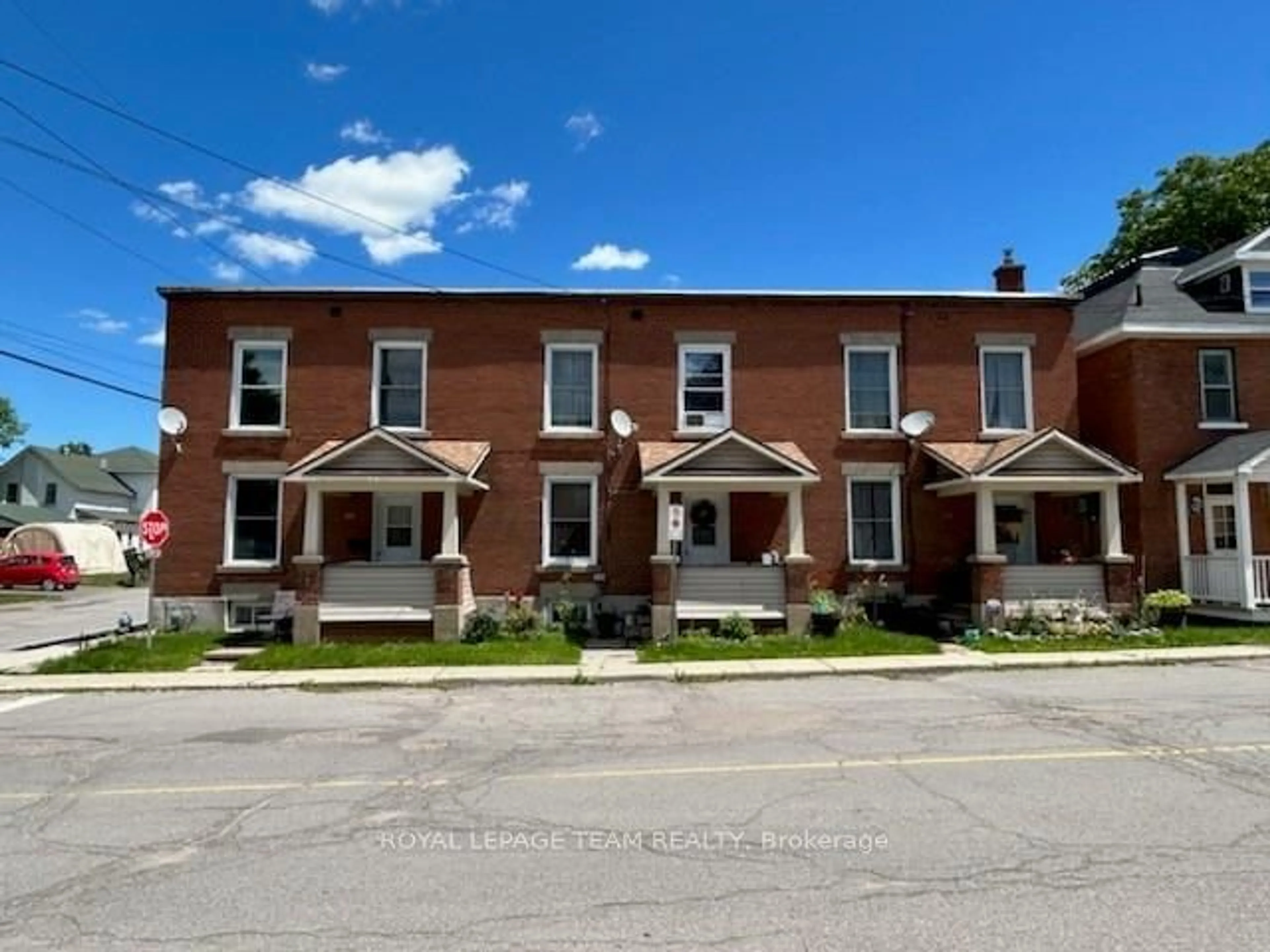 A pic from exterior of the house or condo, the street view for 119/121 BONNECHERE St, Renfrew Ontario K7V 1Z6