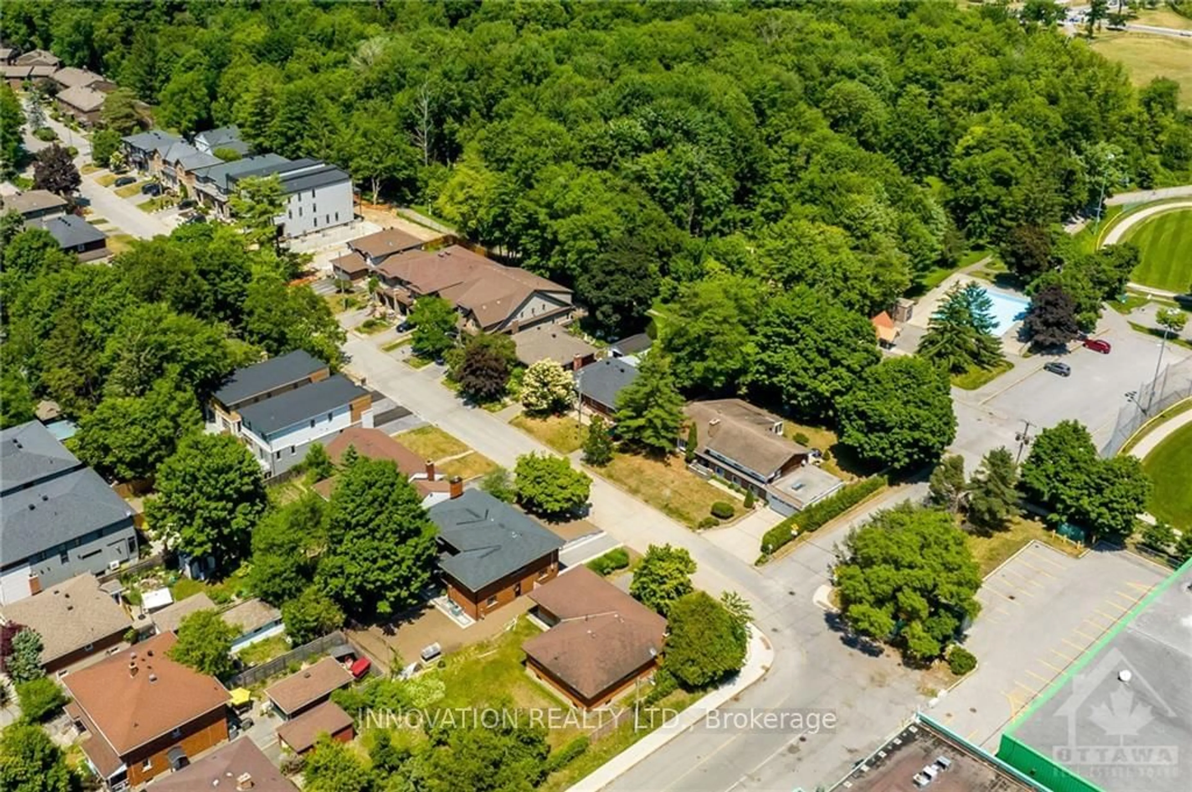 Frontside or backside of a home, the street view for 648 PARKVIEW Rd, Westboro - Hampton Park Ontario K1Z 6E5