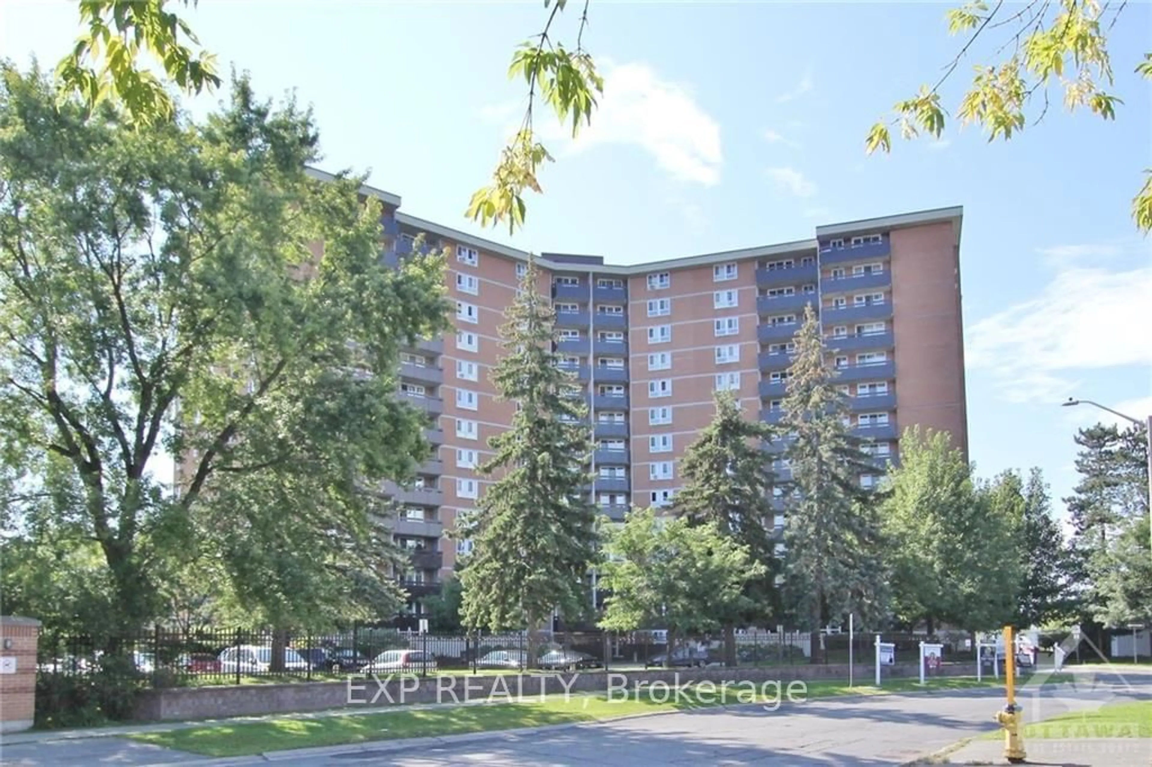 A pic from exterior of the house or condo, the front or back of building for 2000 JASMINE Cres #1208, Beacon Hill North - South and Area Ontario K1J 8K4