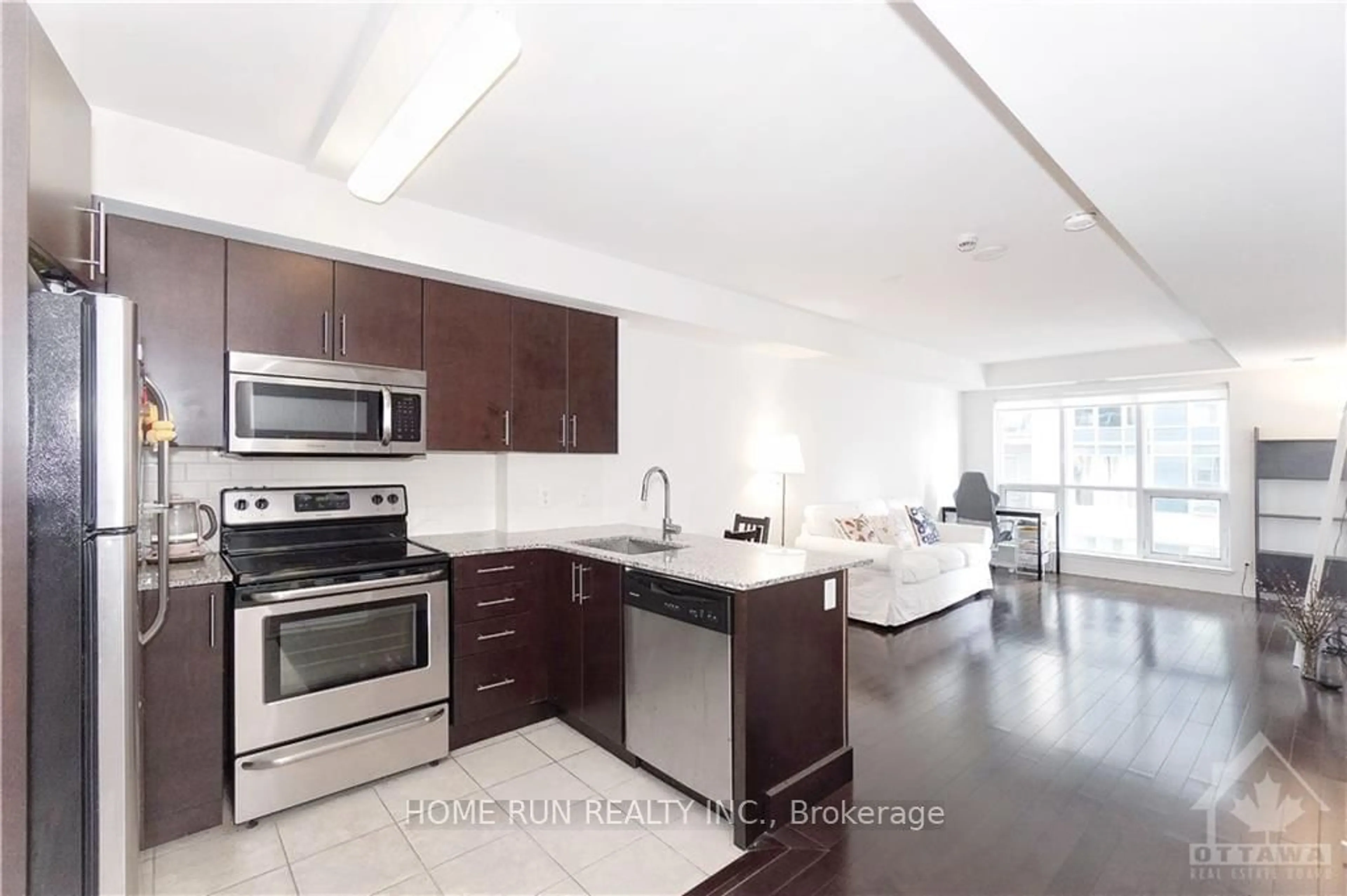 Open concept kitchen for 242 RIDEAU St #1207, Lower Town - Sandy Hill Ontario K1N 0B7