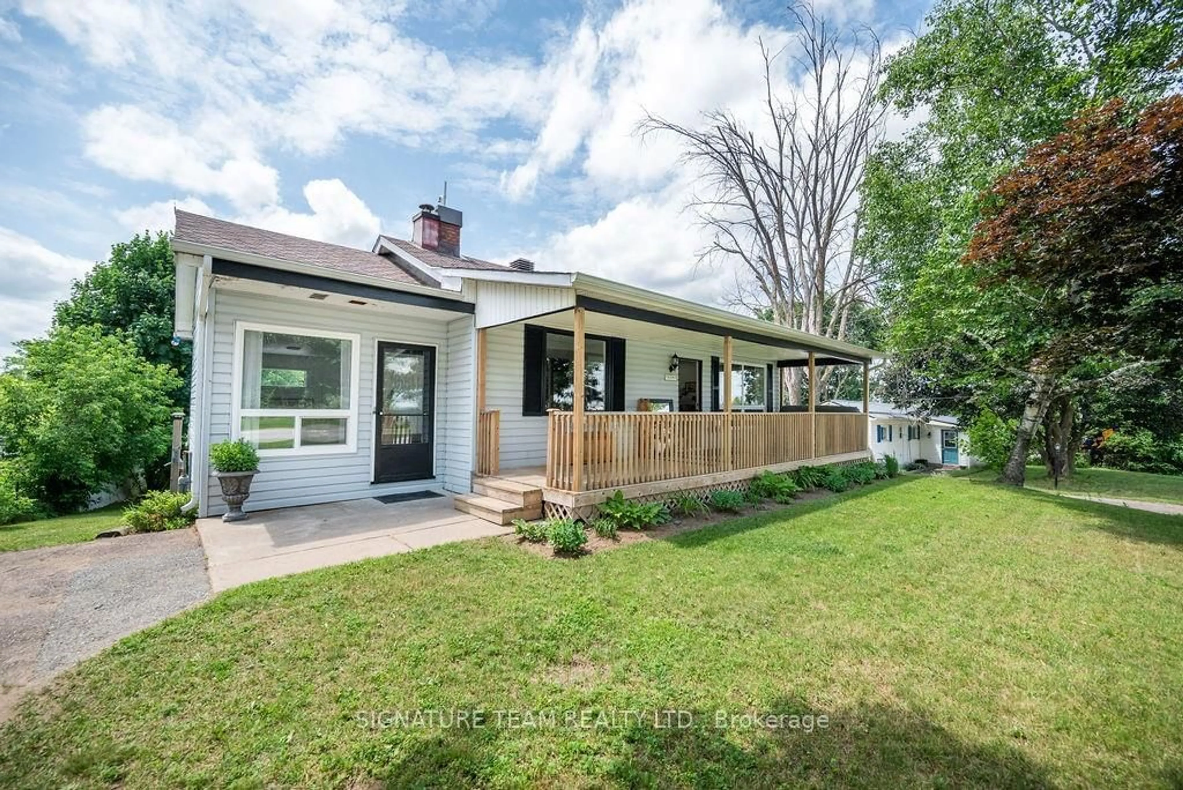 Frontside or backside of a home, cottage for 17937 17, Whitewater Region Ontario K0J 1K0