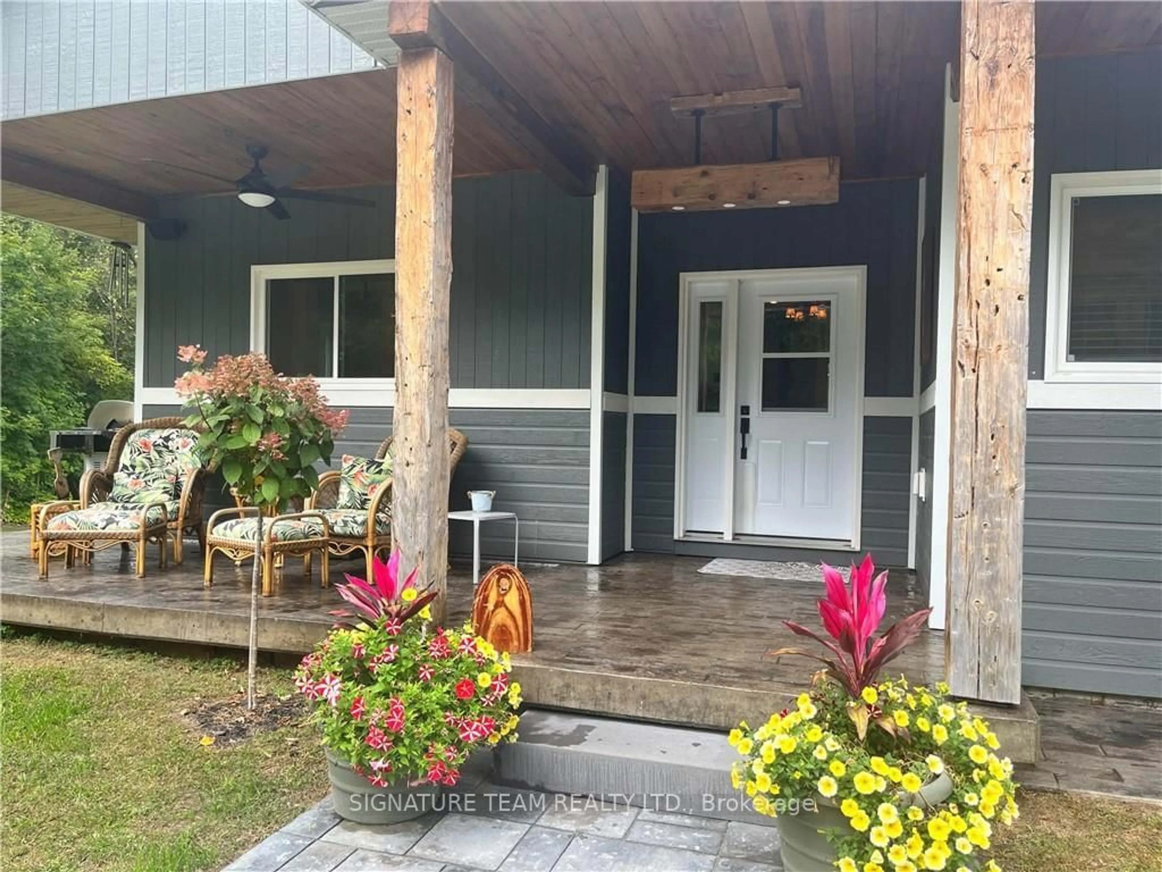 Indoor entryway, wood floors for 1555 WHITTON Rd, Horton Ontario K7V 3Z6