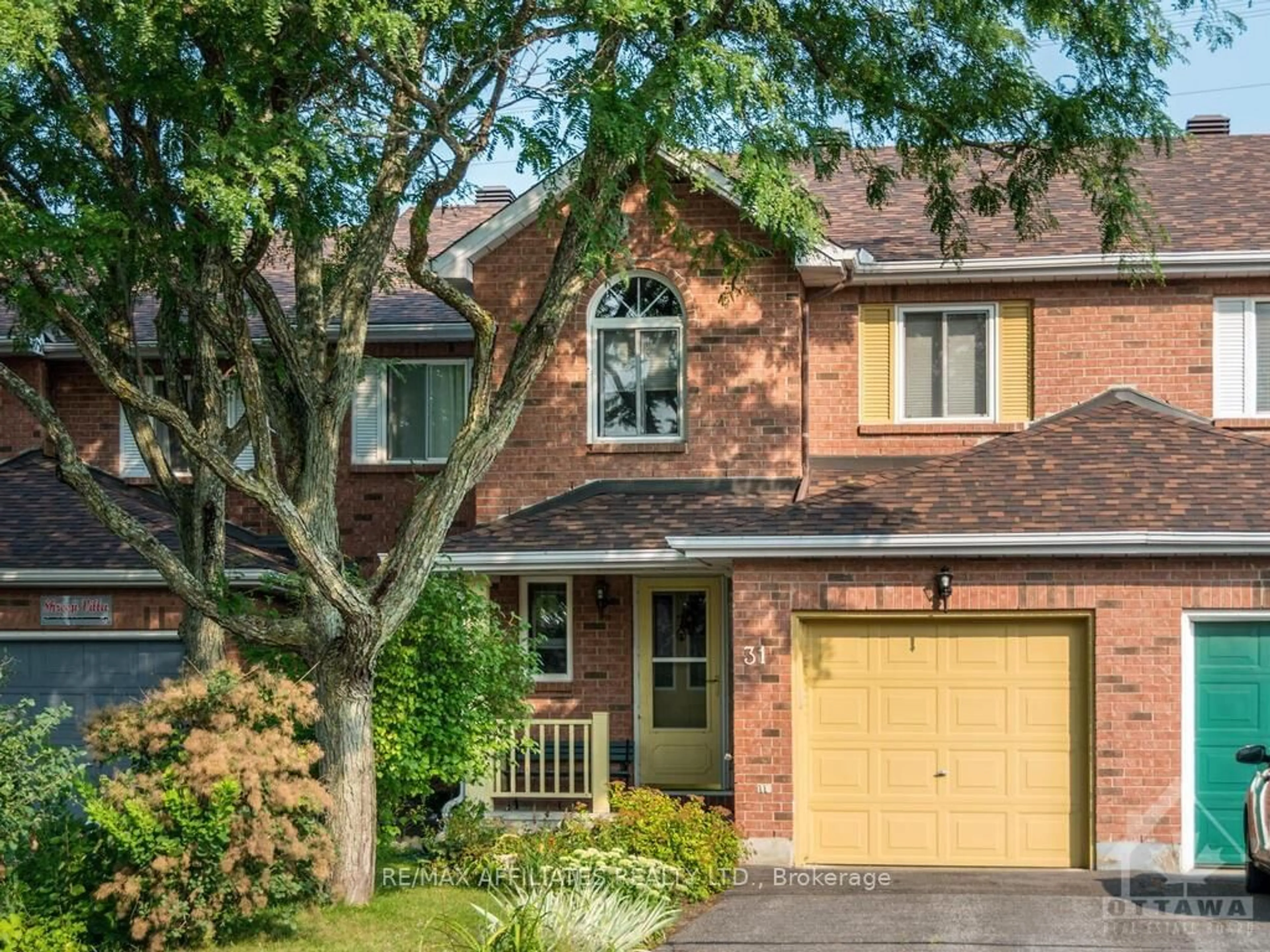 Home with brick exterior material for 31 SPRINGCREEK Cres, Kanata Ontario K2M 2K7