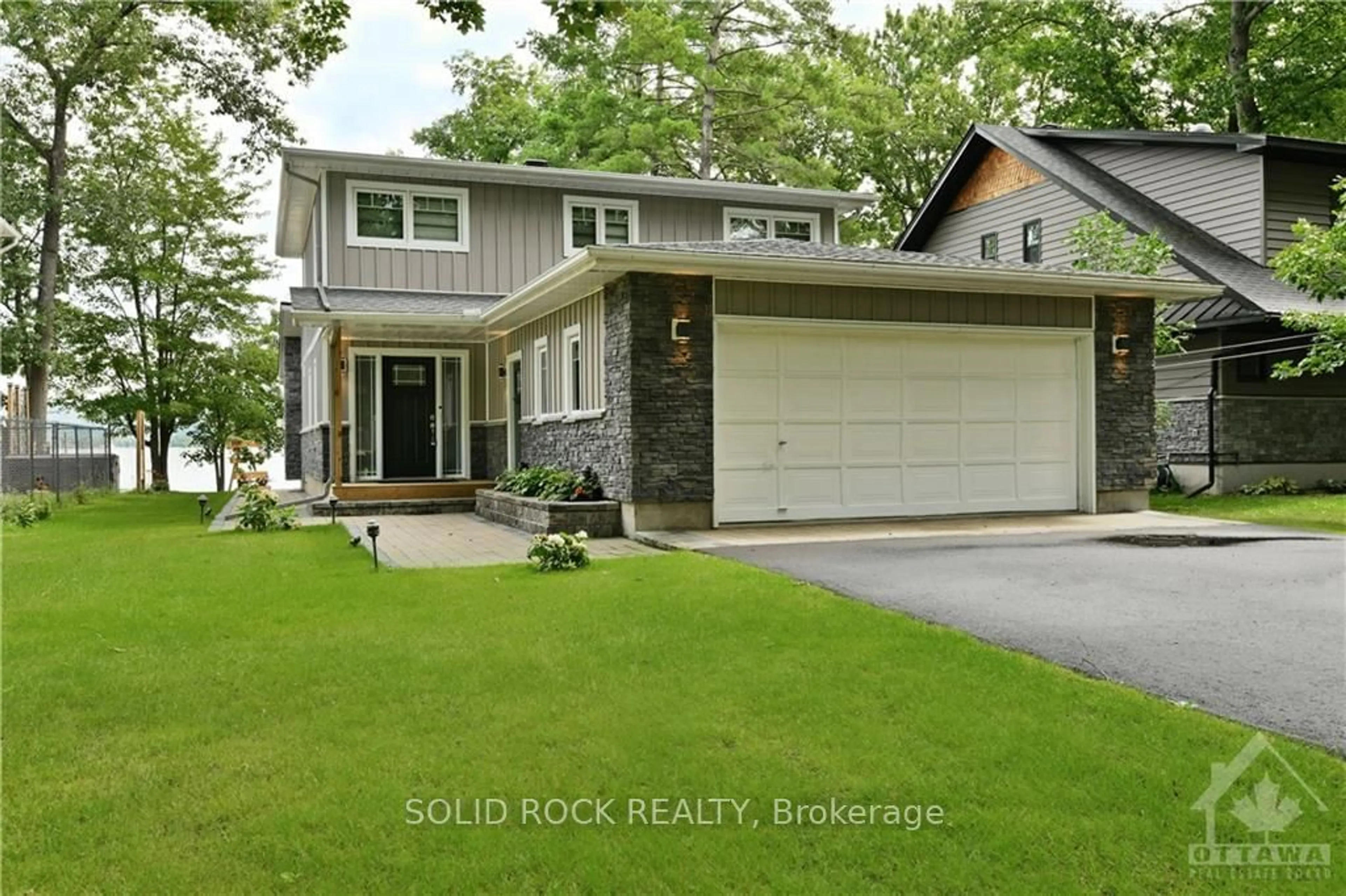 Frontside or backside of a home, cottage for 134 BAYVIEW Dr, Constance Bay - Dunrobin - Kilmaurs - Woodlawn Ontario K0A 3M0