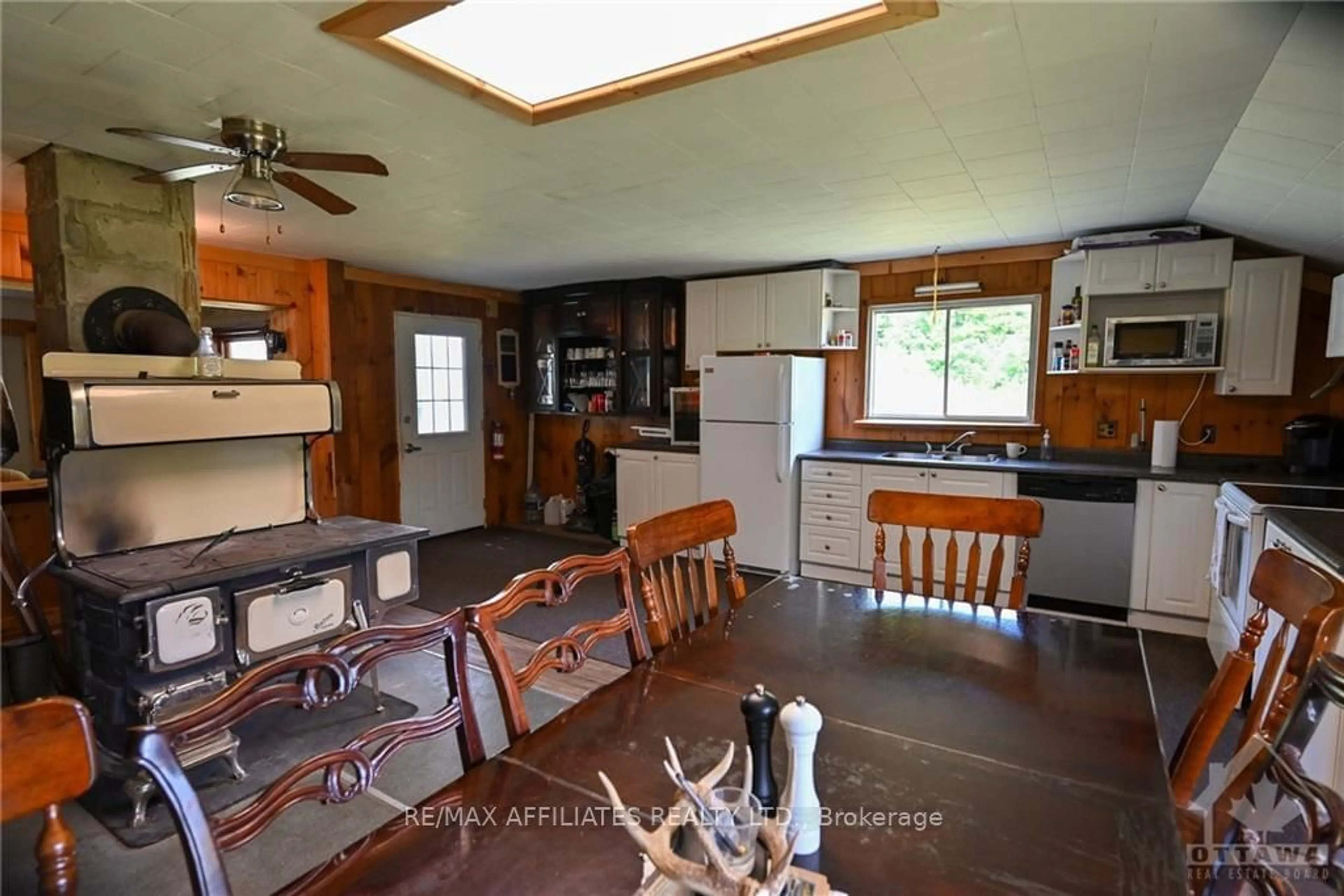 Kitchen, wood floors, cottage for 1018 FOLGER Rd, North Frontenac Ontario K0H 2J0